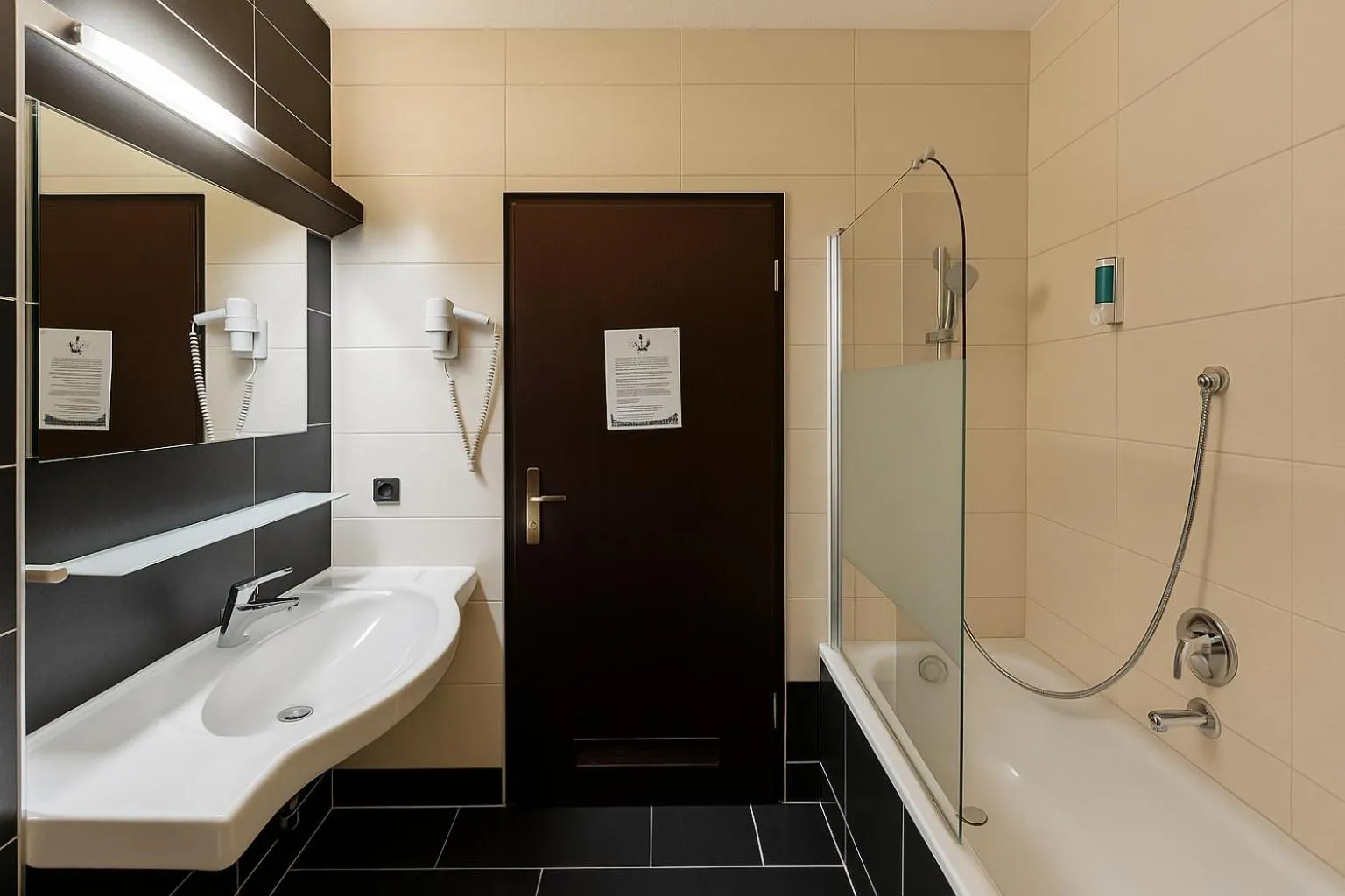 Shower in City Hotel