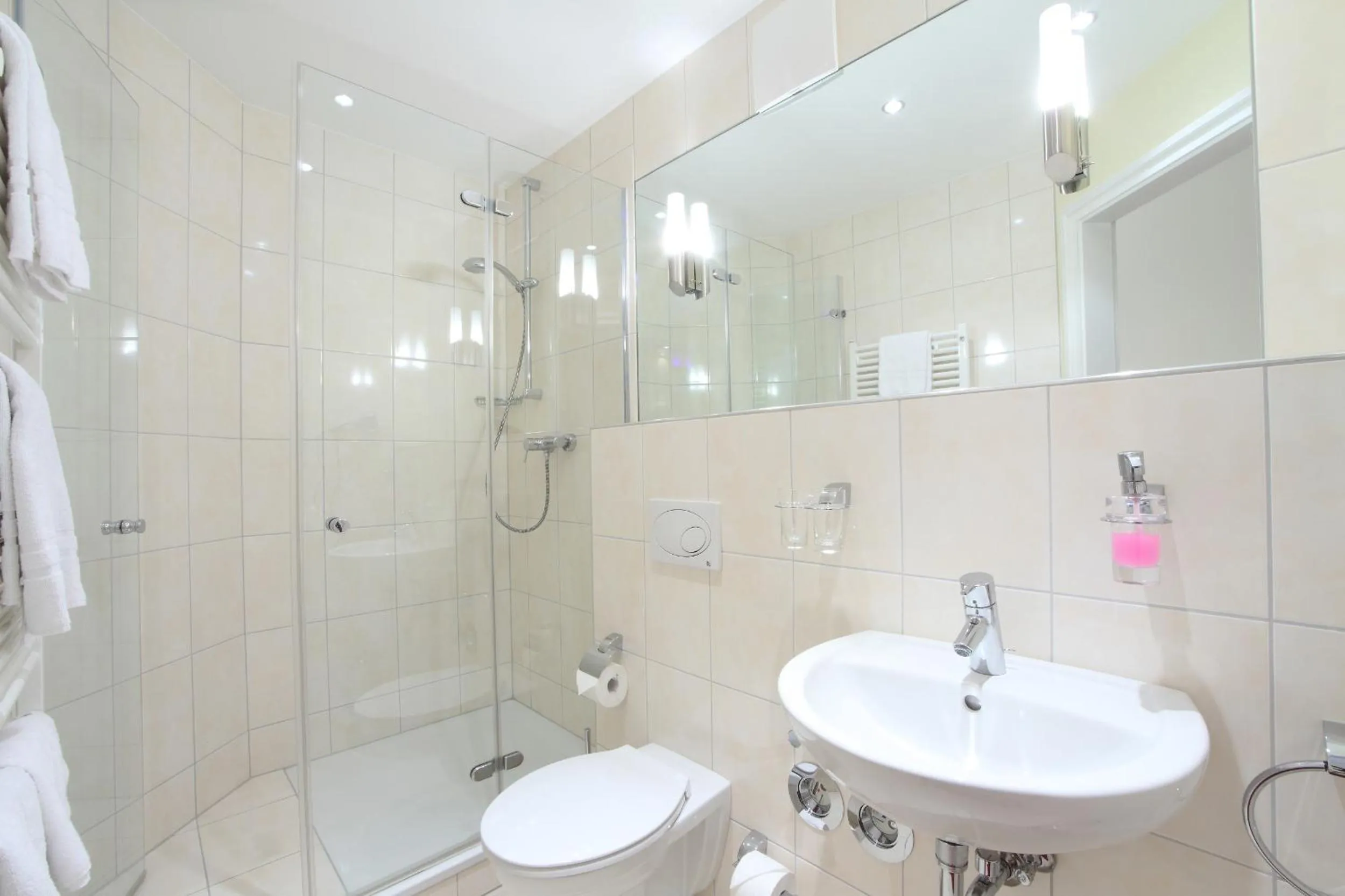 Bathroom in Hotel Vivaldi Berlin am Kurfürstendamm