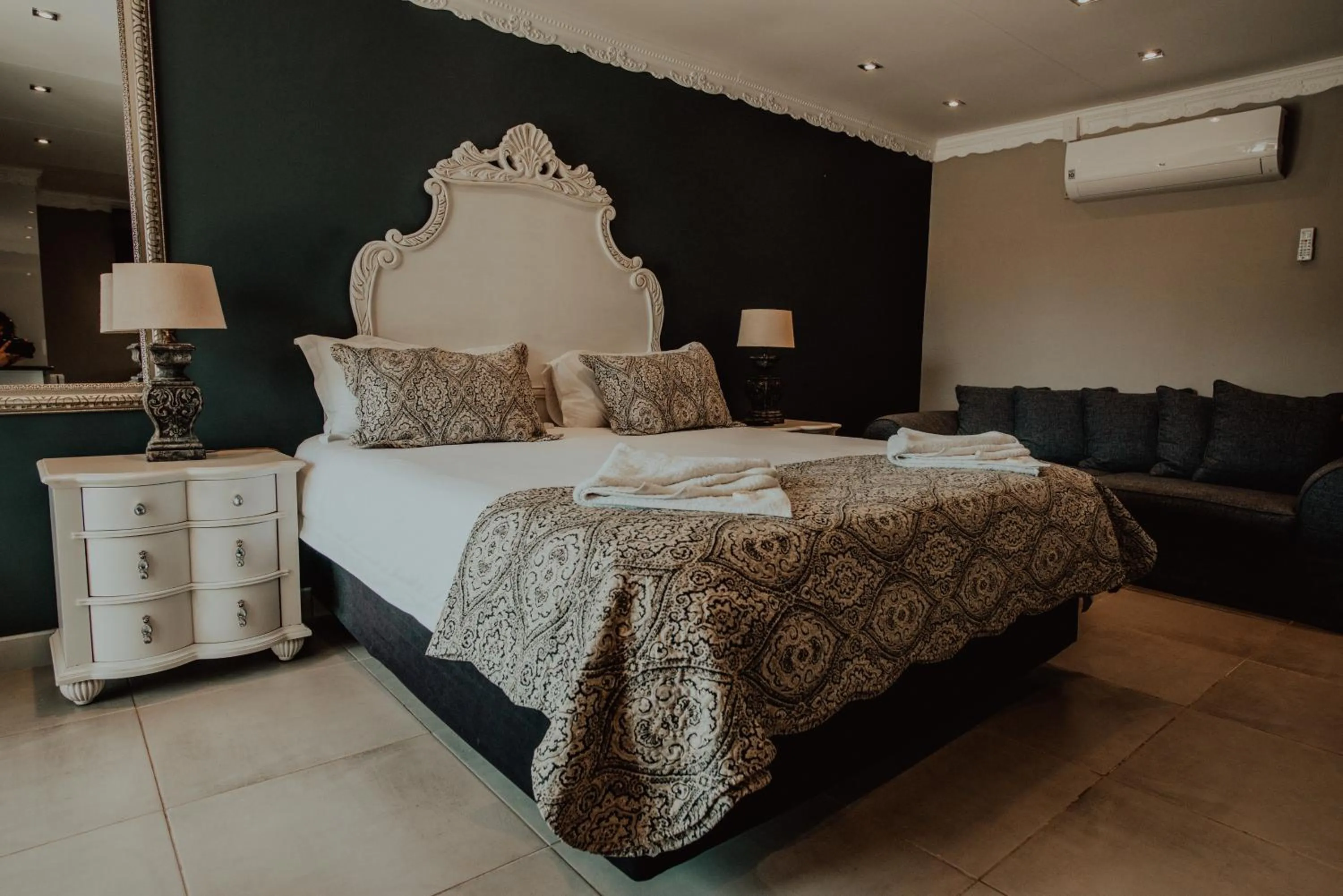 Bed in Le Grant Guesthhouse