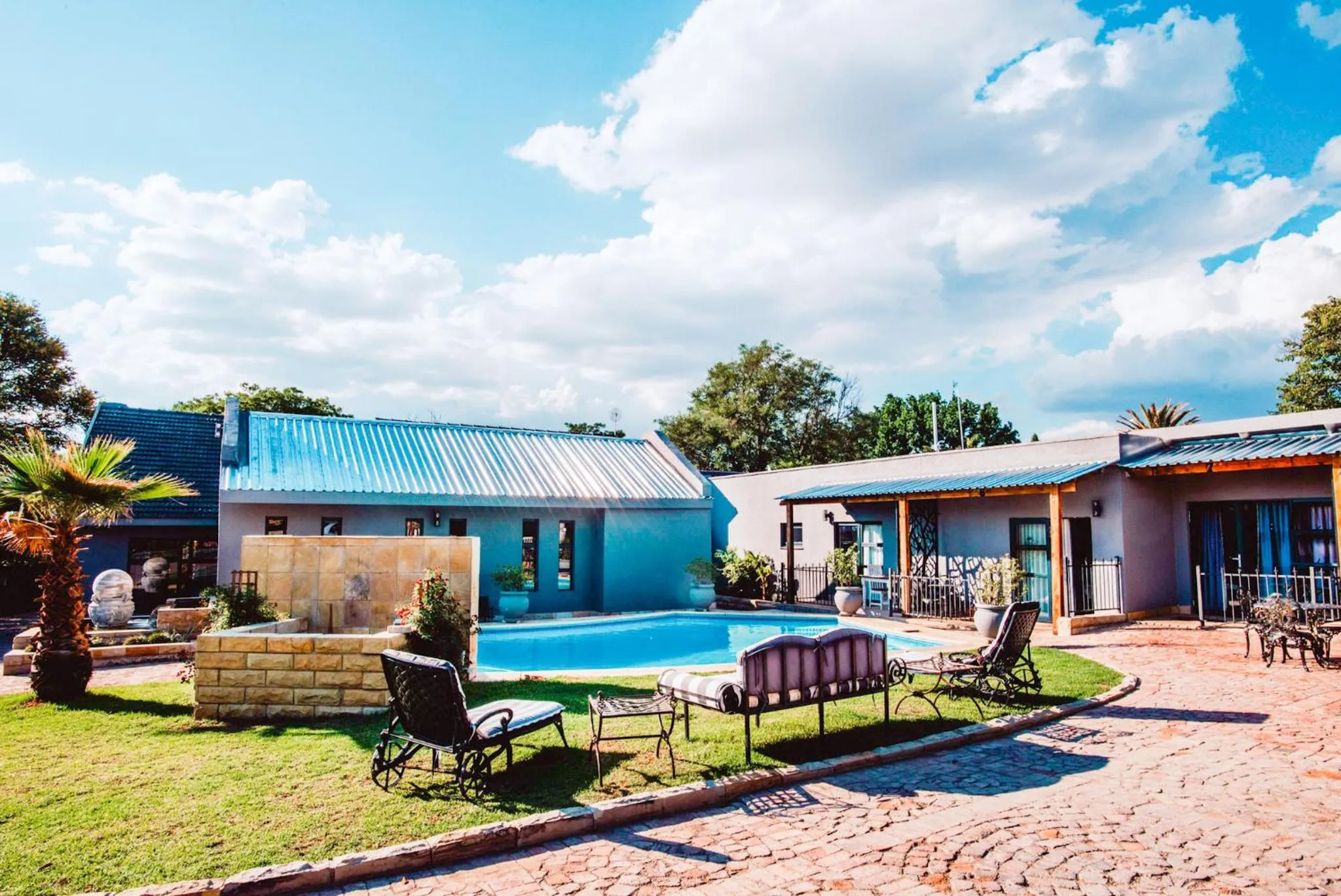 Property building in Le Grant Guesthhouse