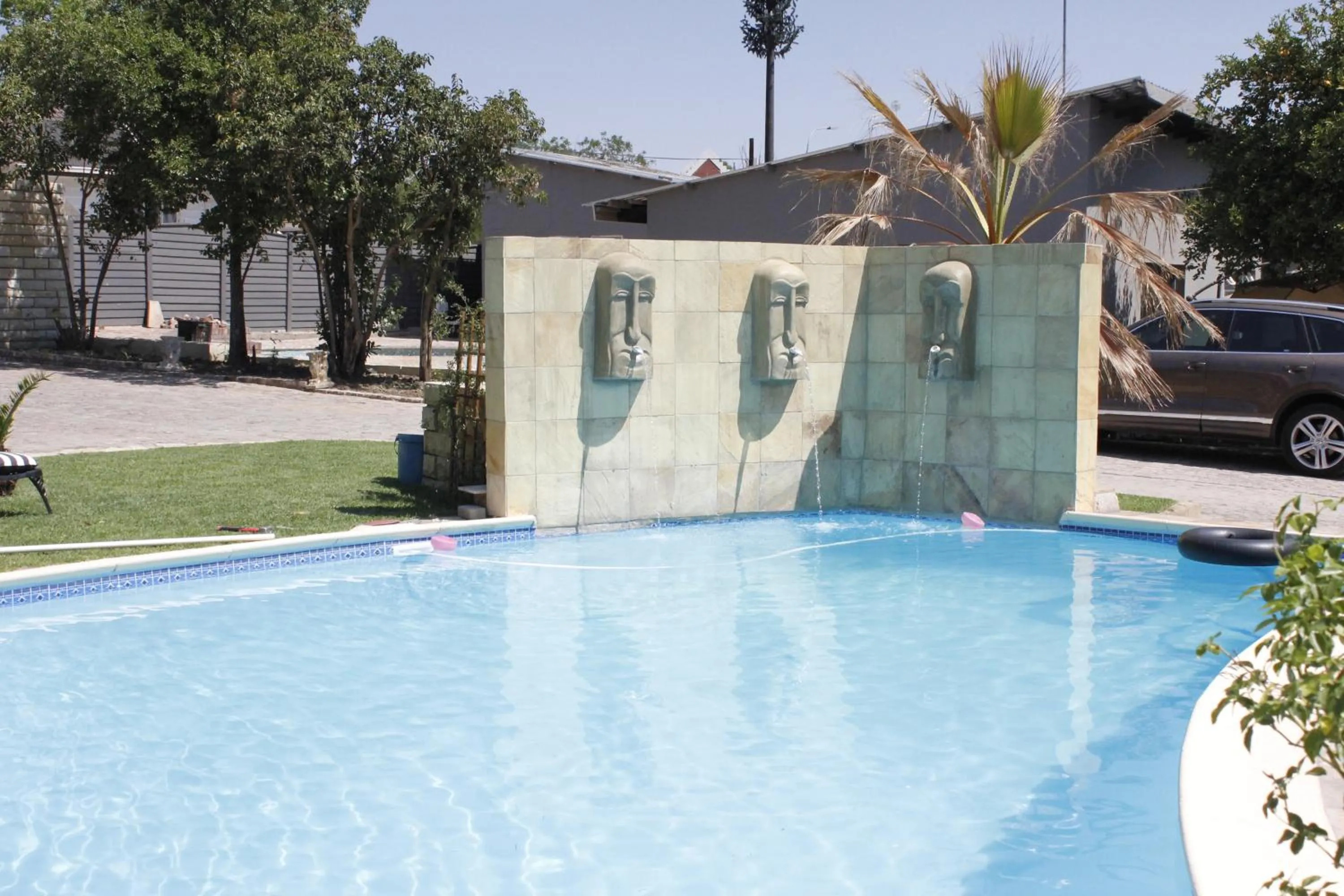 Property building in Le Grant Guesthhouse