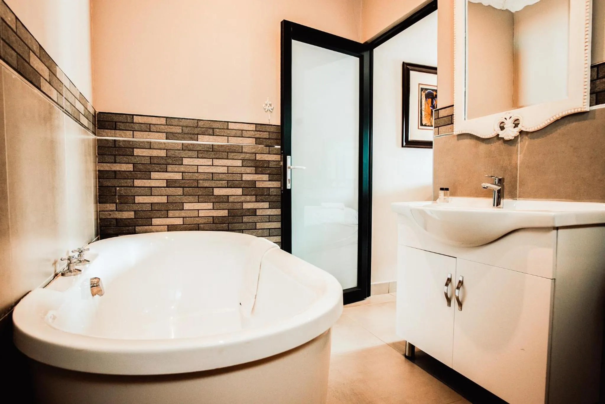 Bathroom in Le Grant Guesthhouse