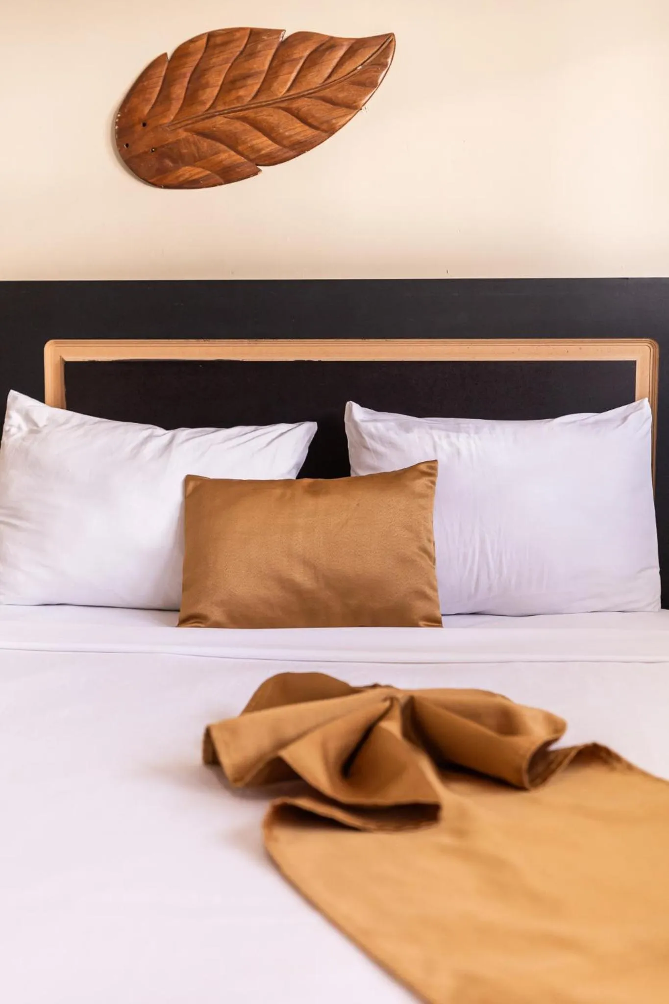 Bed in Hotel Las Rosas de Punta Cana