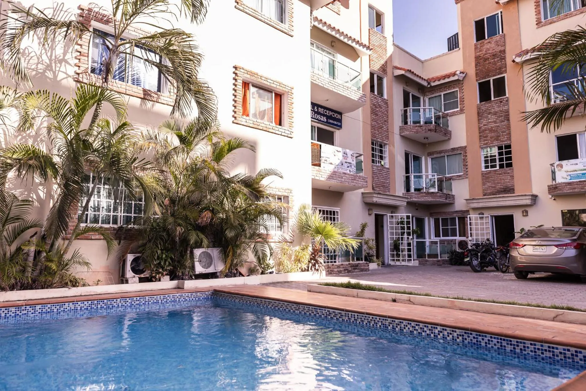 Swimming pool in Hotel Las Rosas de Punta Cana