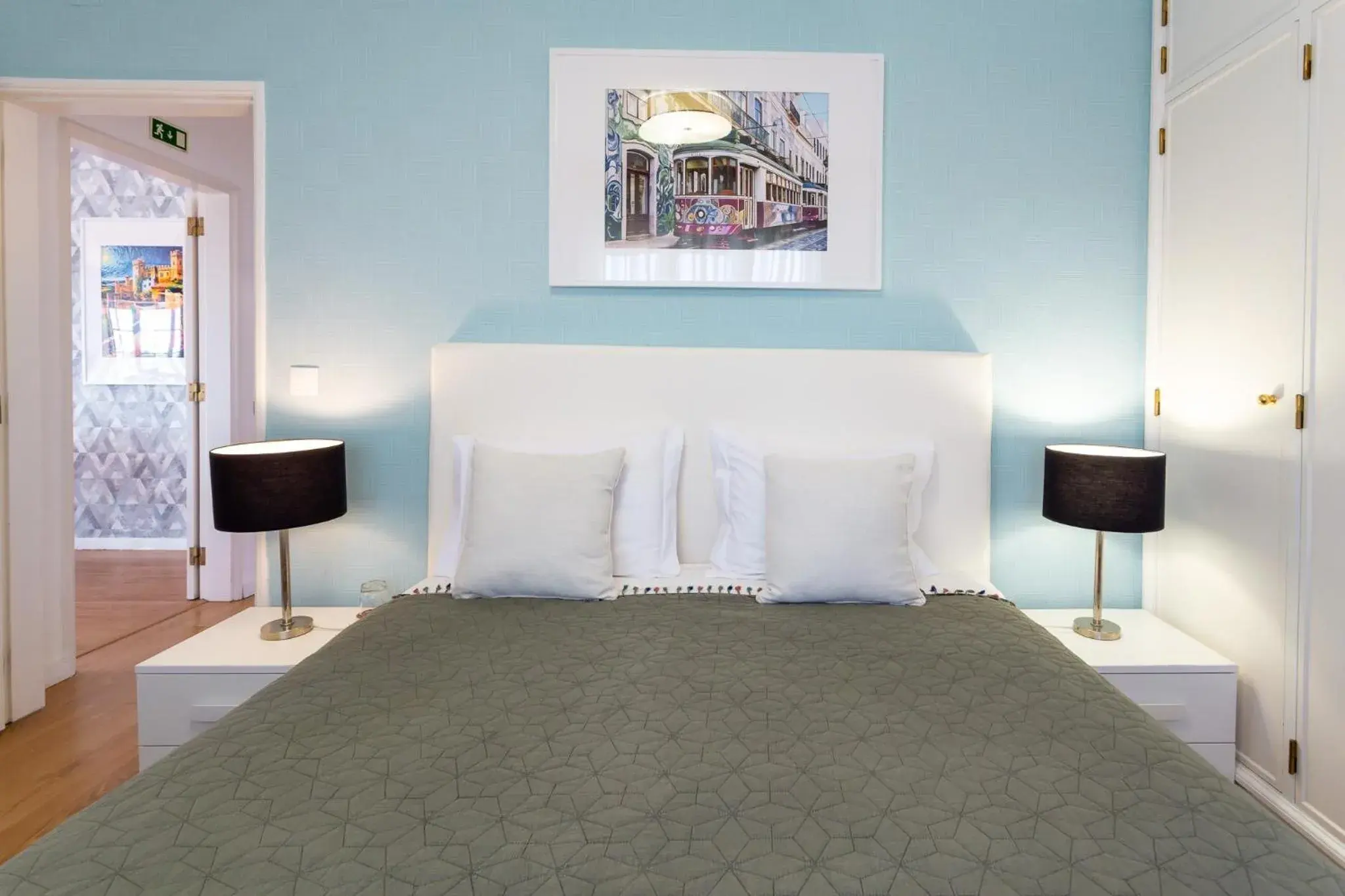 Deluxe Double Room in Moro's Friends House - Cascais Deluxe Double Room in Moro's Friends House - Cascais