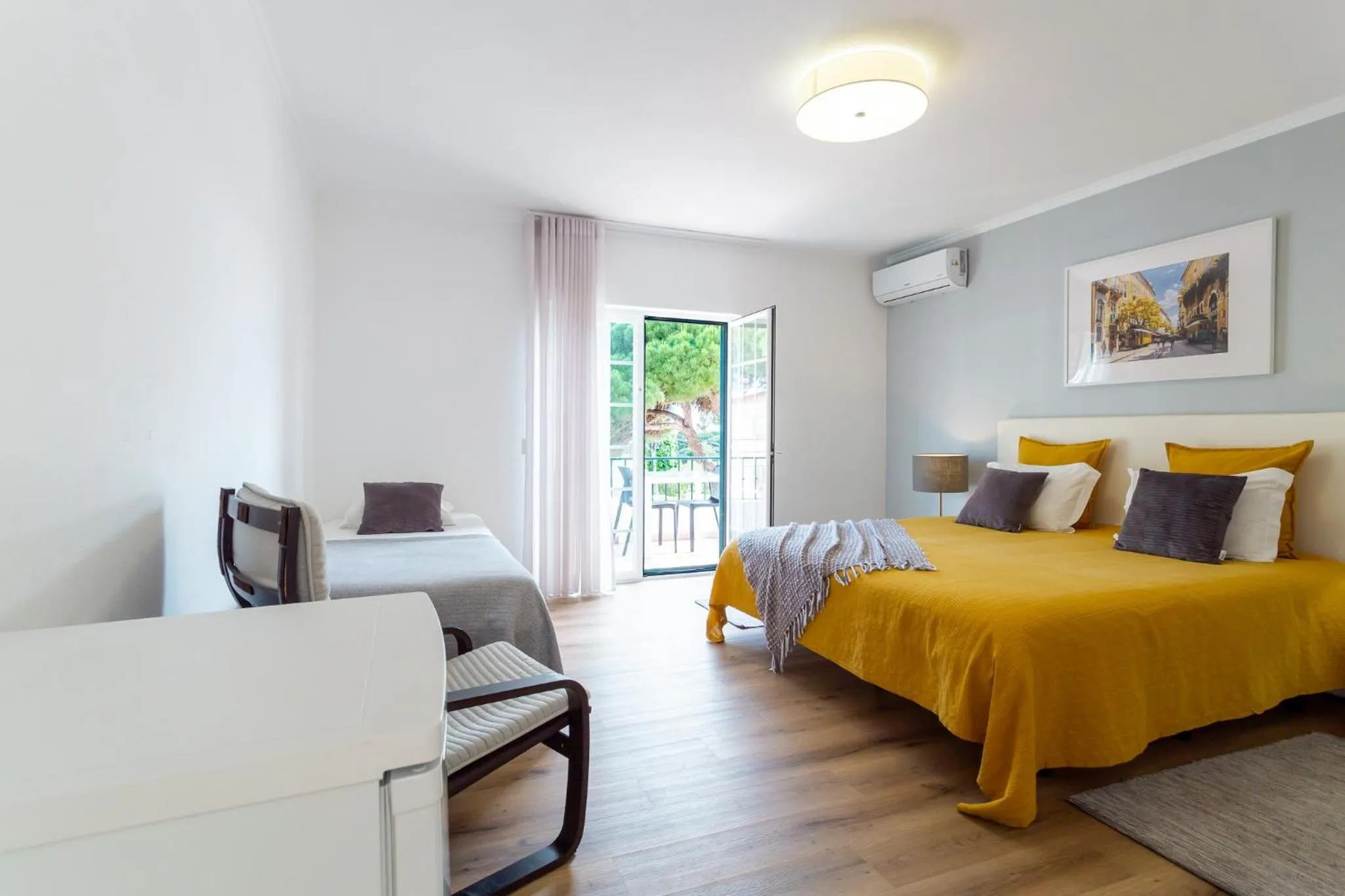 Bedroom in Moro's Friends House - Cascais