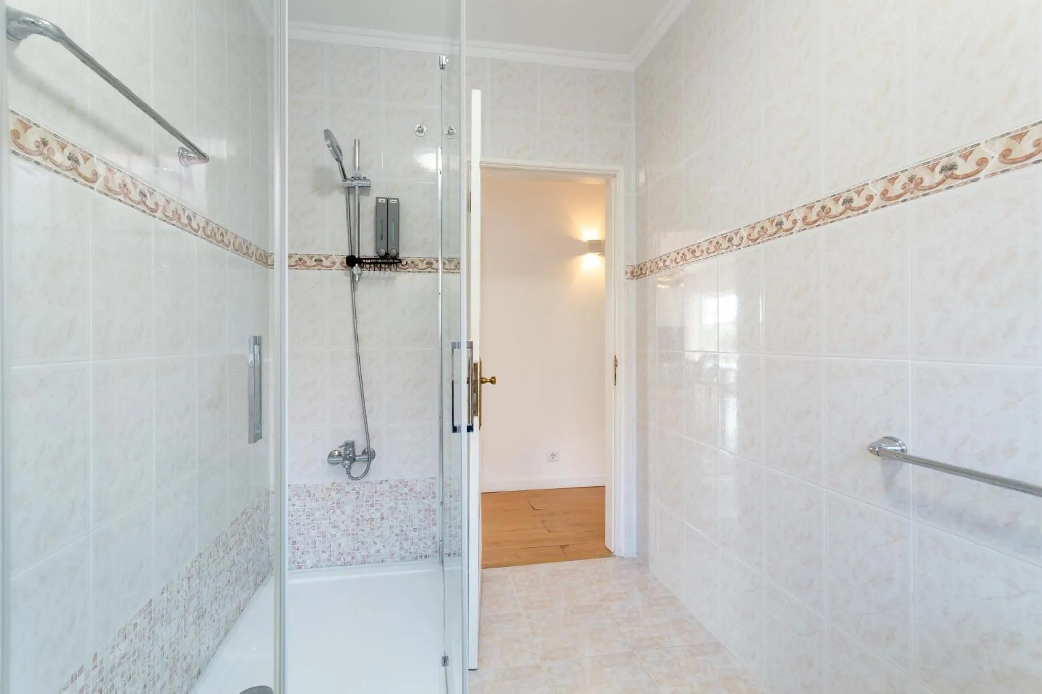 Bathroom in Moro's Friends House - Cascais