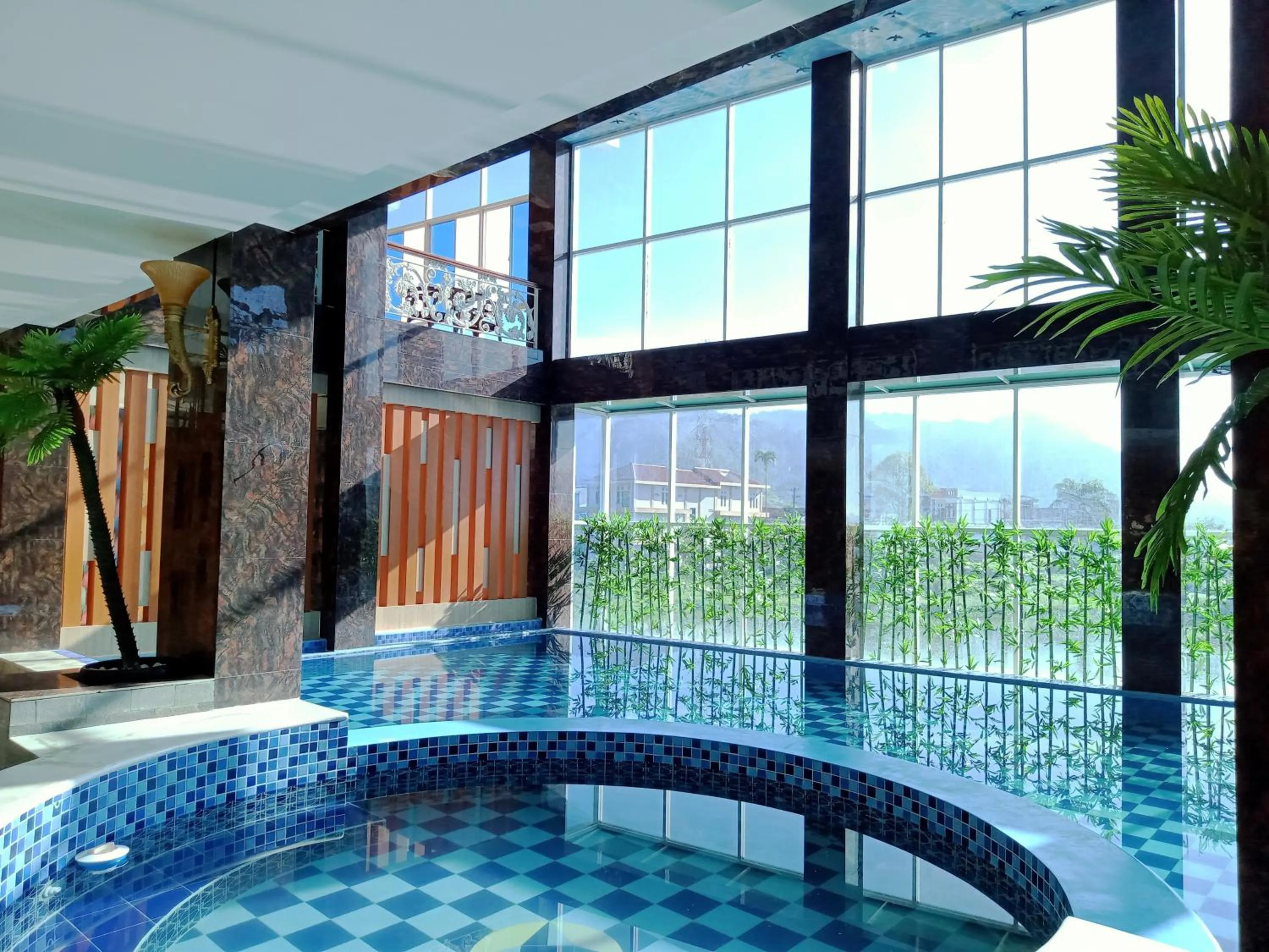 Swimming pool in Grand Bayu Hill Hotel