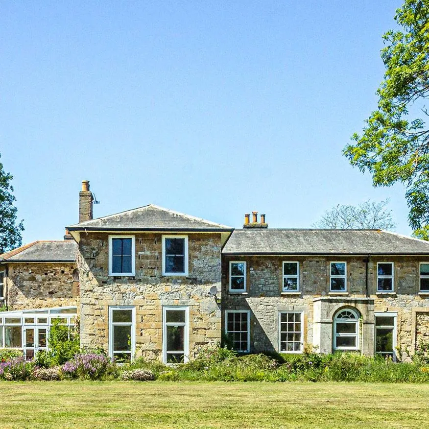 Property building in Cosy Wolf Bed & Breakfast