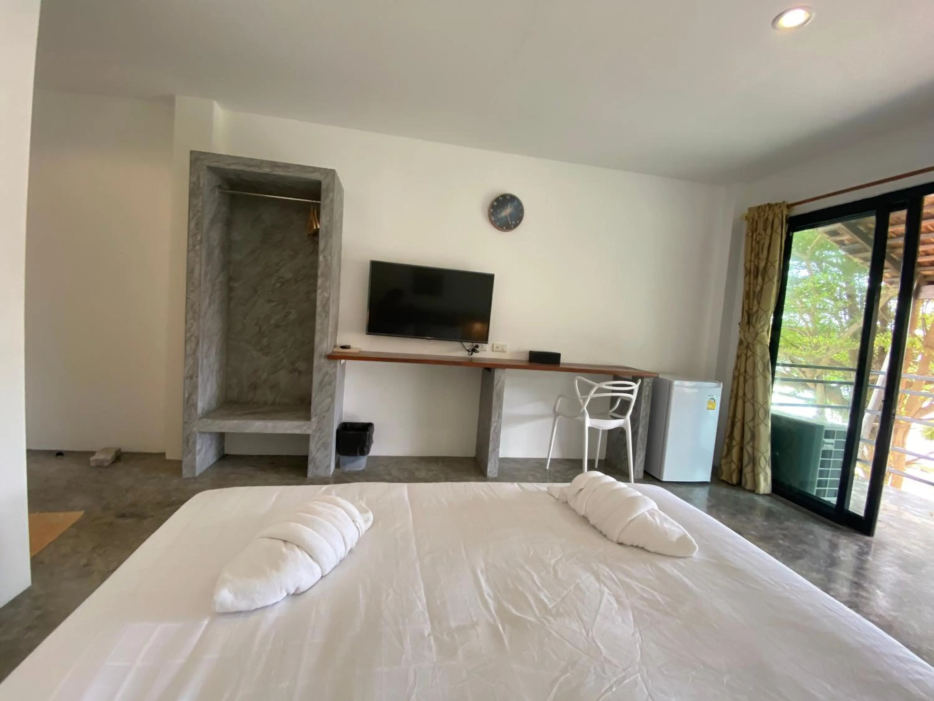 Bed in Island Dive Club