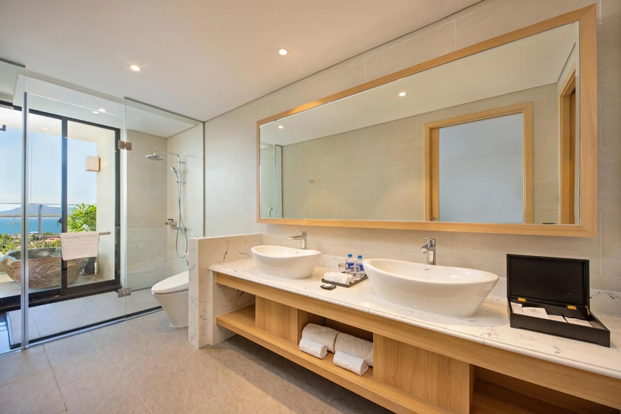 Toilet in Da Nang - Mikazuki Japanese Resorts & Spa