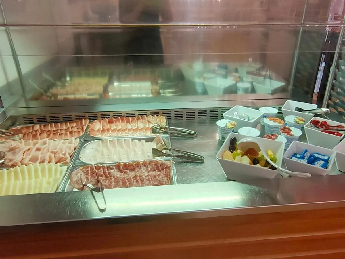 Food in Hotel Sirena