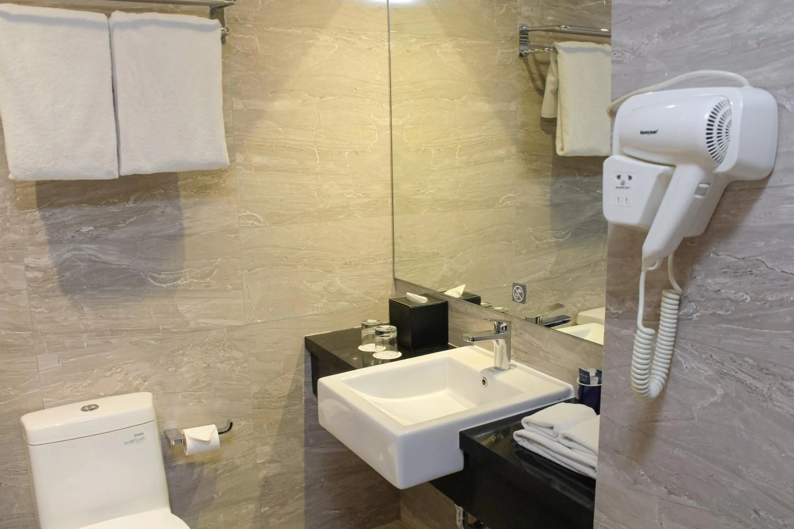 Bathroom in Aston Gorontalo Hotel & Convention Center