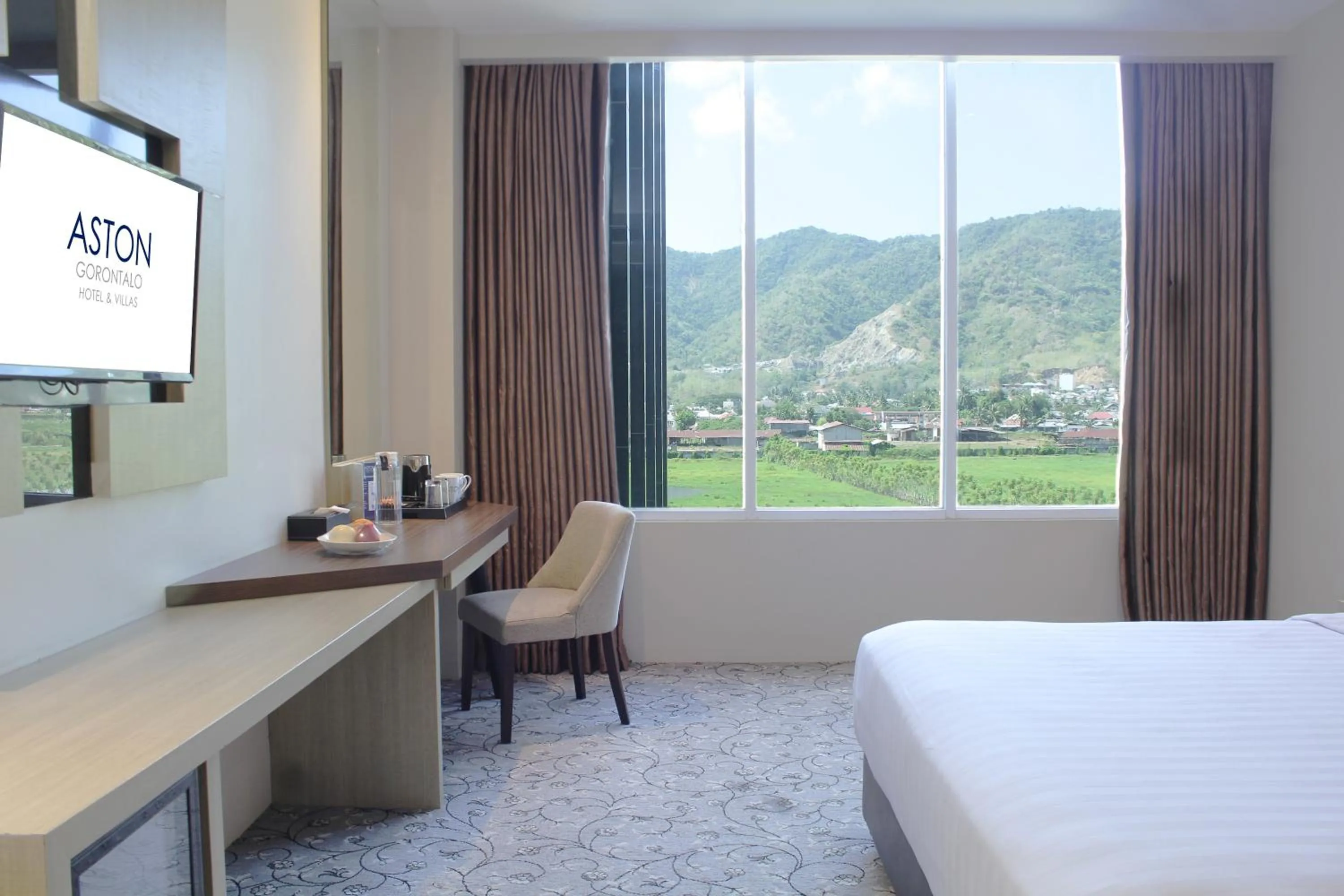 Bed in Aston Gorontalo Hotel & Convention Center