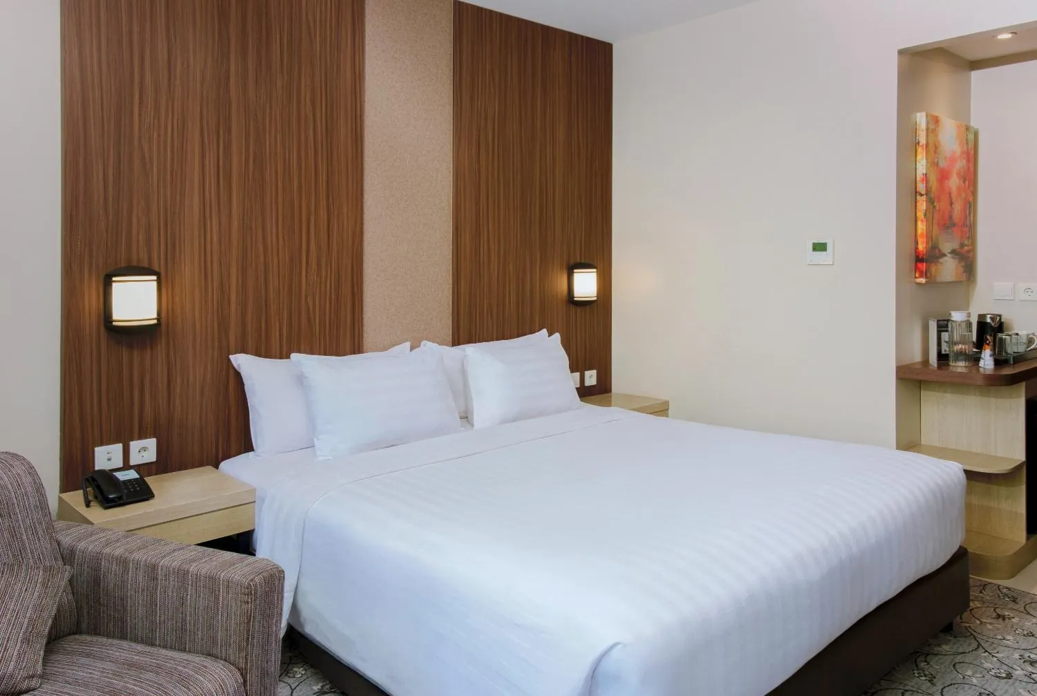 Bed in Aston Gorontalo Hotel & Convention Center