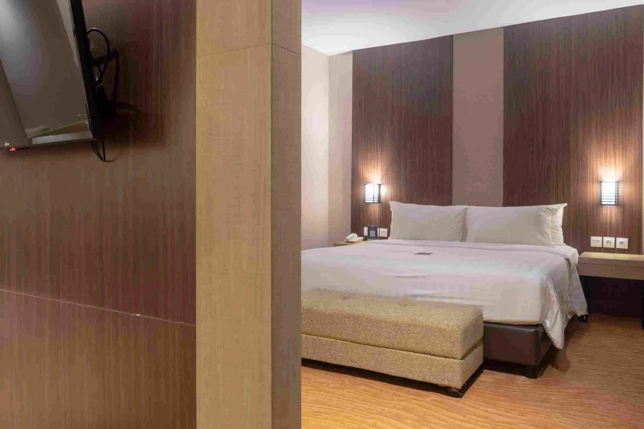 Bedroom, Bed in Aston Gorontalo Hotel & Convention Center