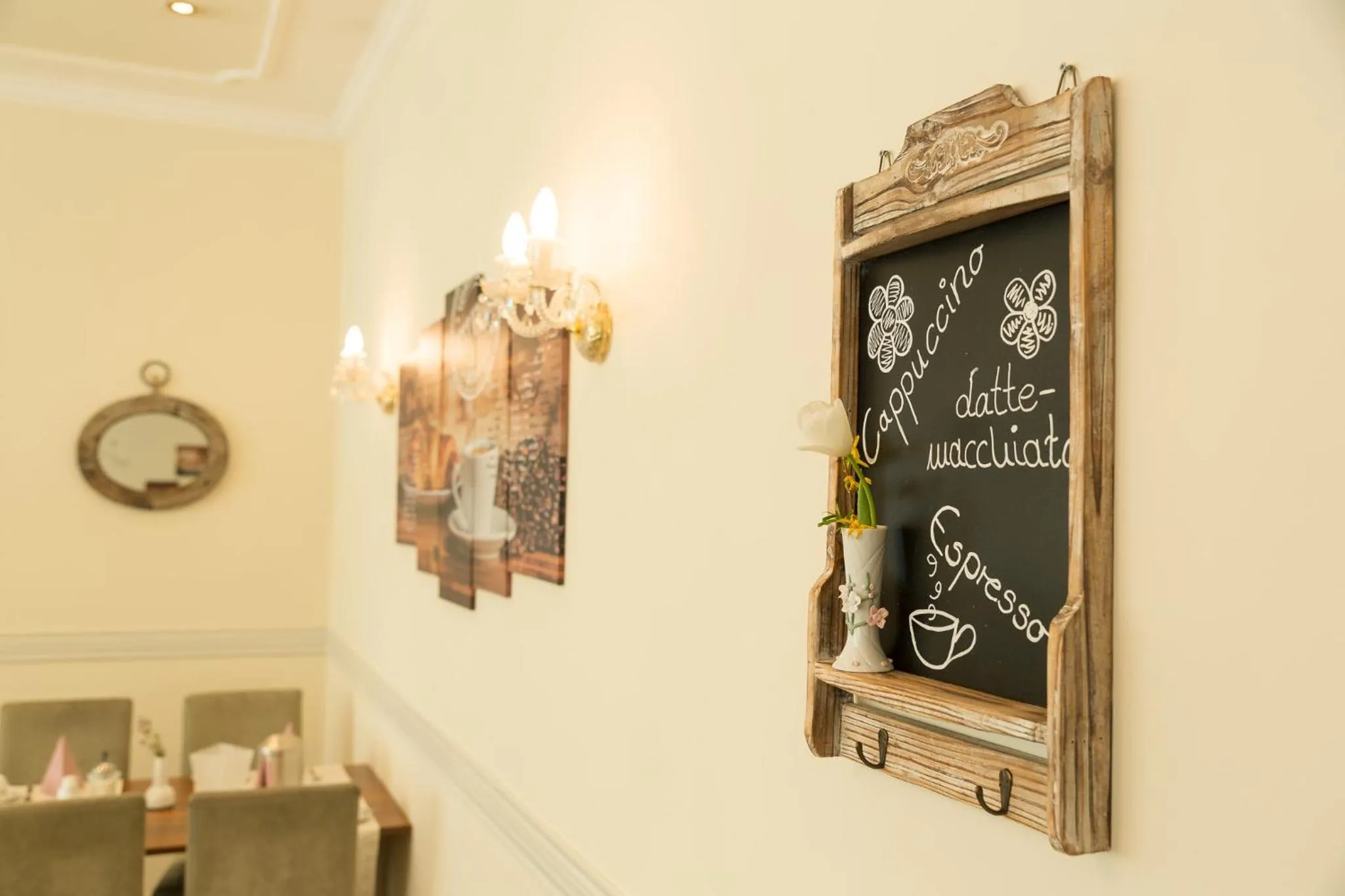 Restaurant/places to eat in Hotel Cosima