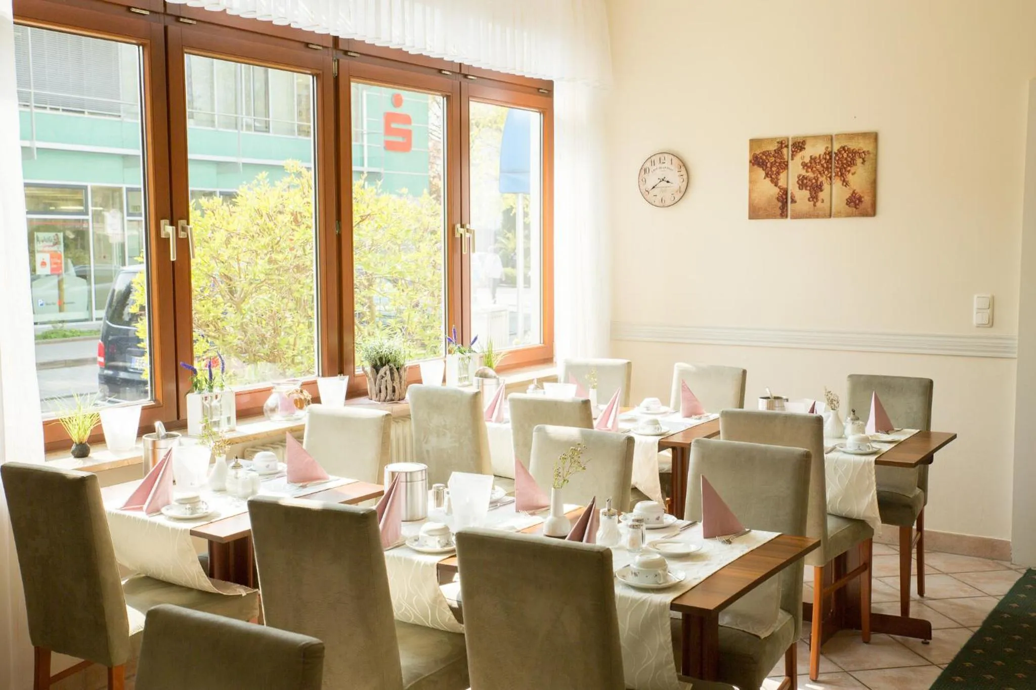 Restaurant/places to eat in Hotel Cosima