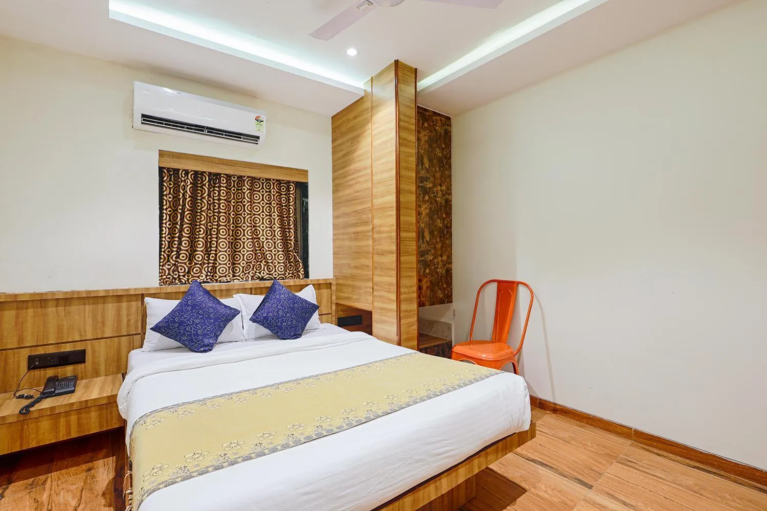 Bedroom, Bed in Hotel Blue Orchid - Marol Andheri