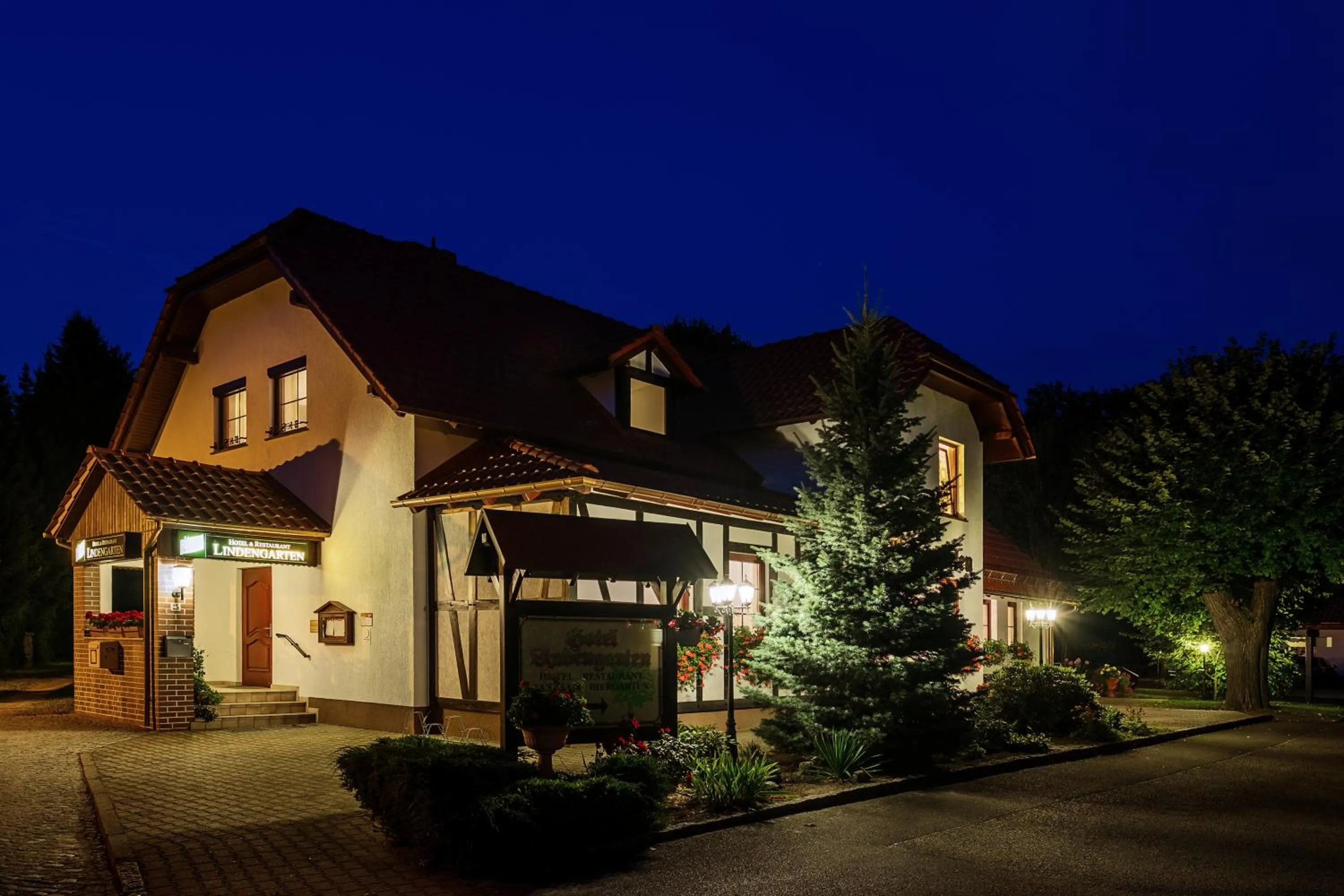 Property building in Hotel & Restaurant Lindengarten