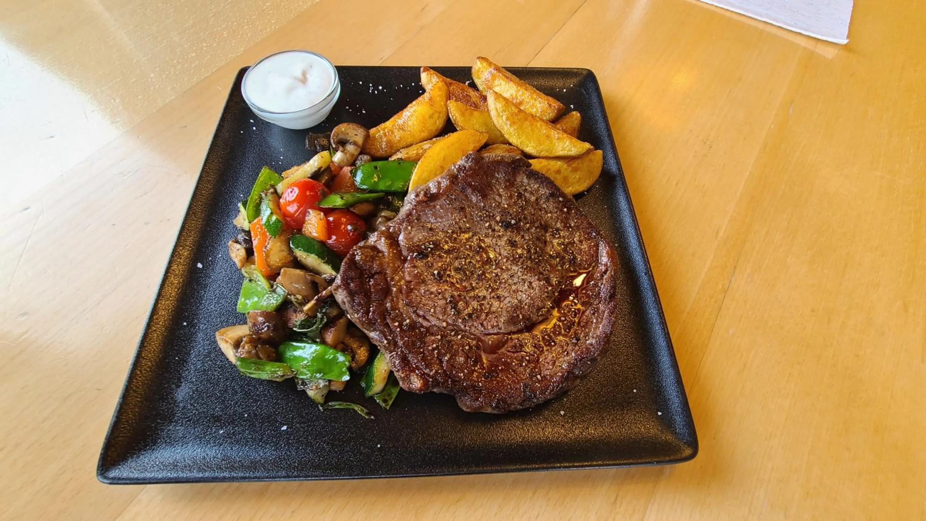 Restaurant/places to eat in Hotel Cafe Seeblick