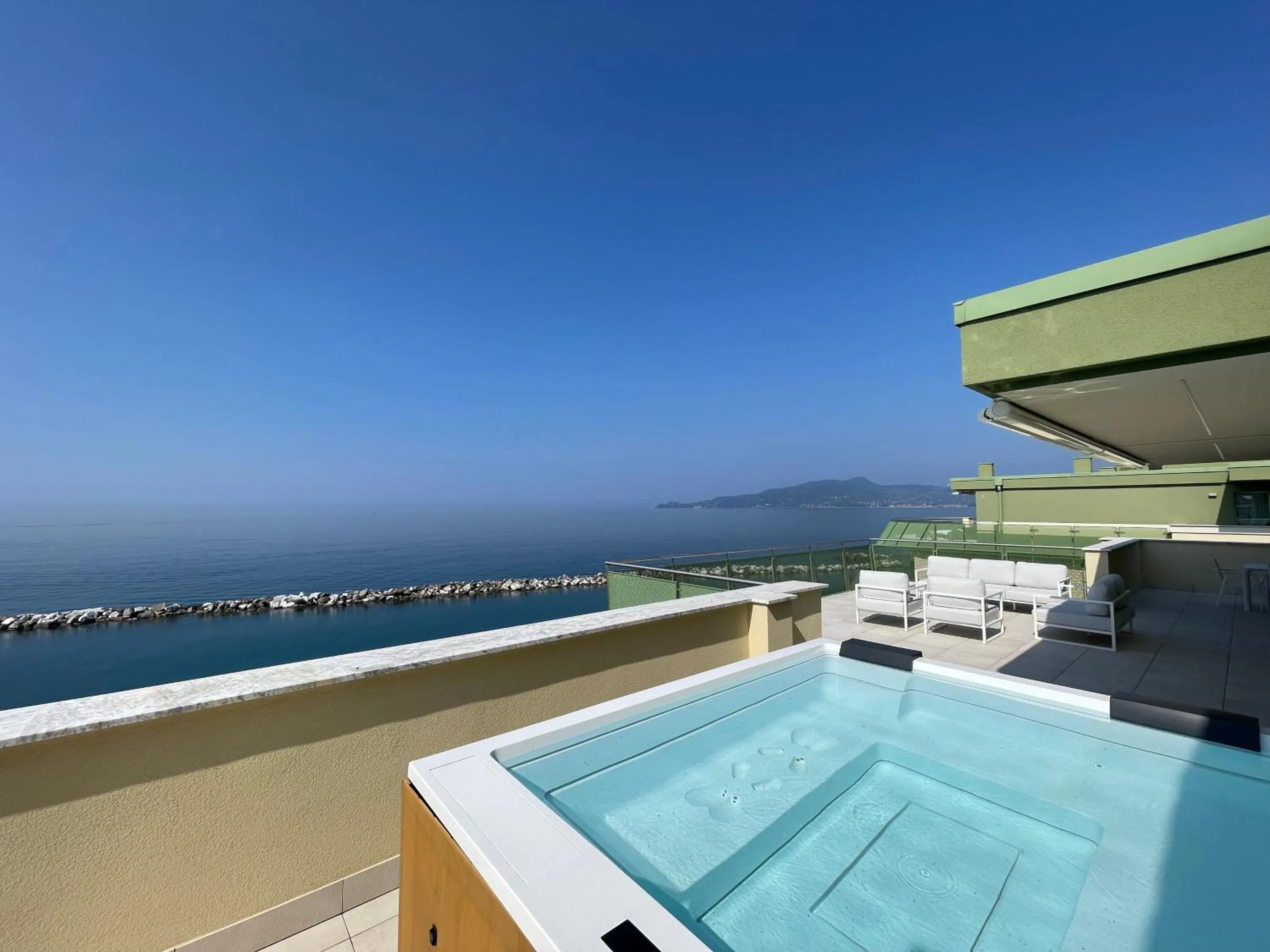 Pool view in Gli Scogli Luxury Residence Hotel