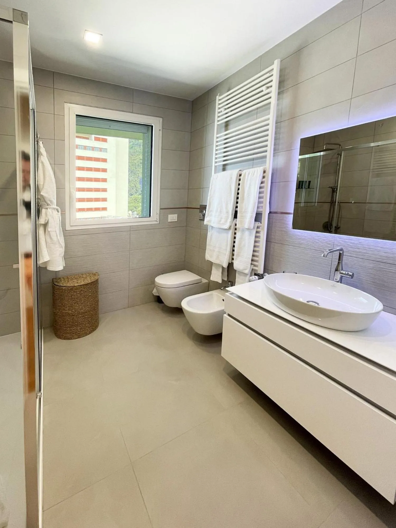 Shower in Gli Scogli Luxury Residence Hotel
