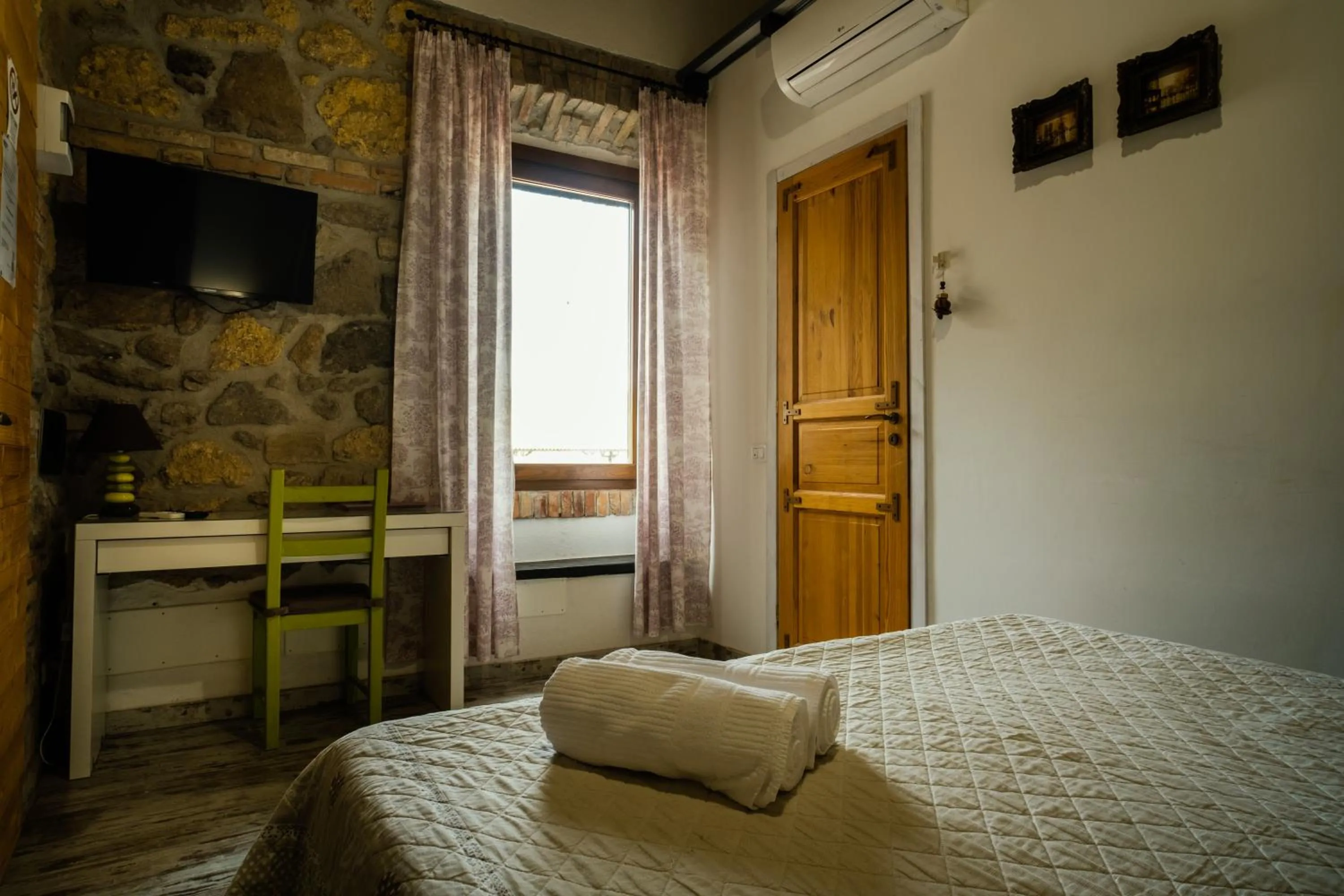 Bedroom, Bed in Locanda Villa Naumanni