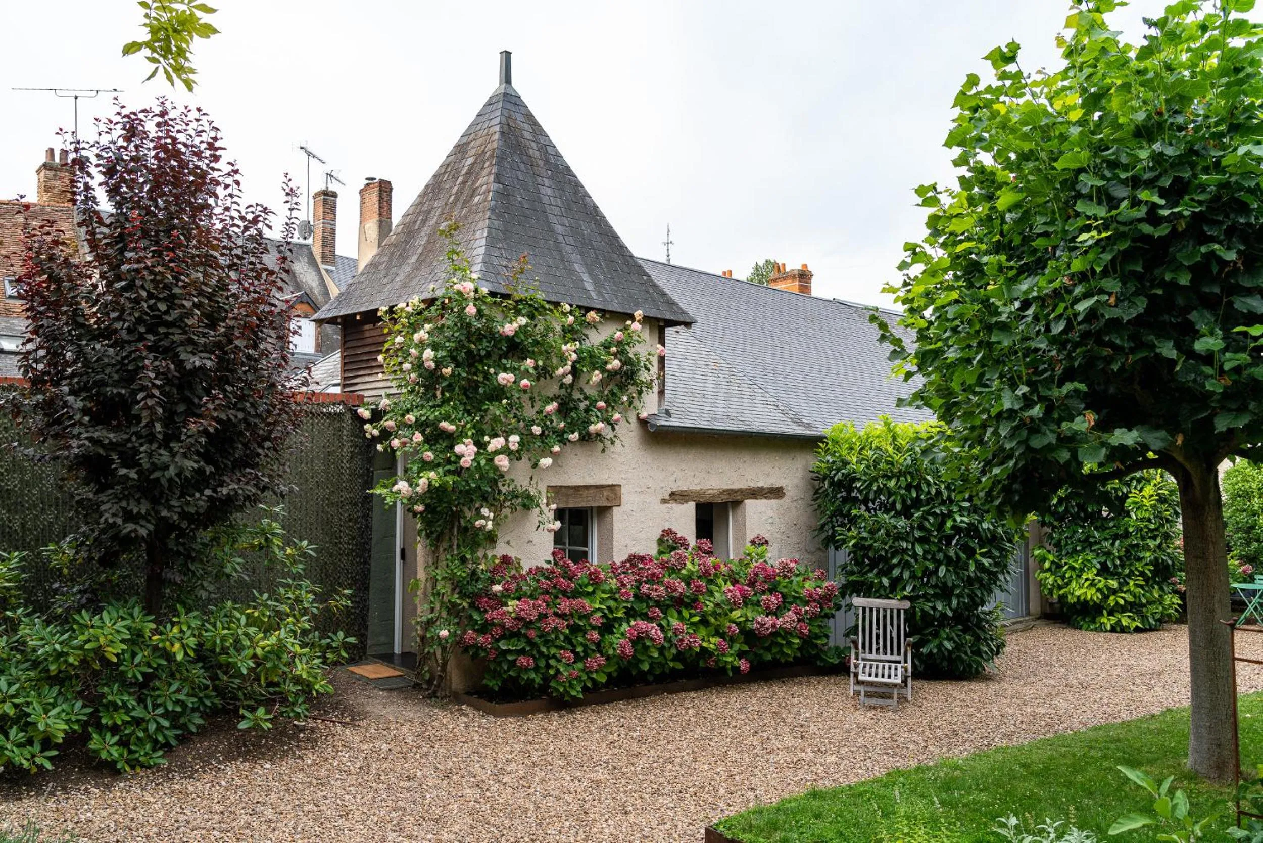 Property building in L'eau Vive demeure de charme