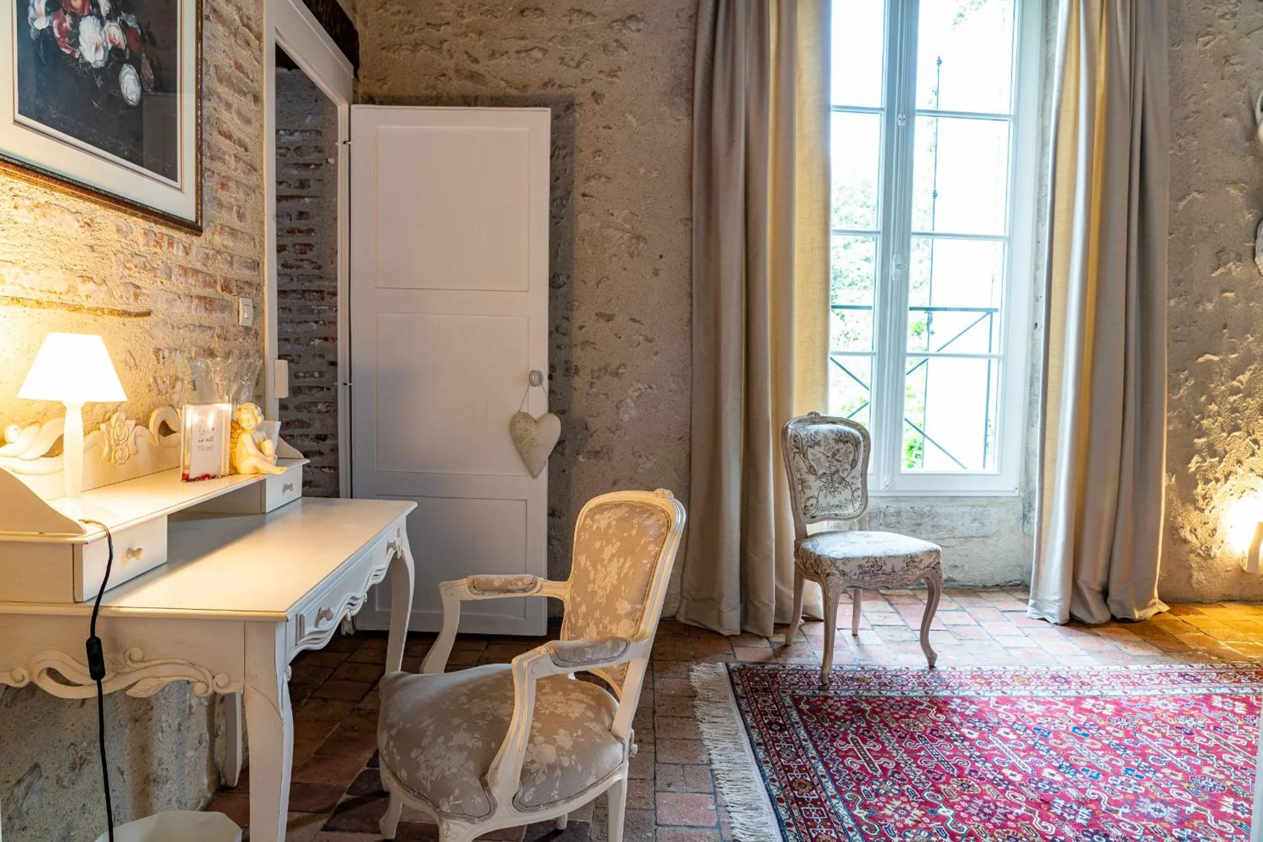 Seating area in L'eau Vive demeure de charme