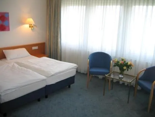 Photo of the whole room, Bed in Gildenhof An den Westfalenhallen Dortmund