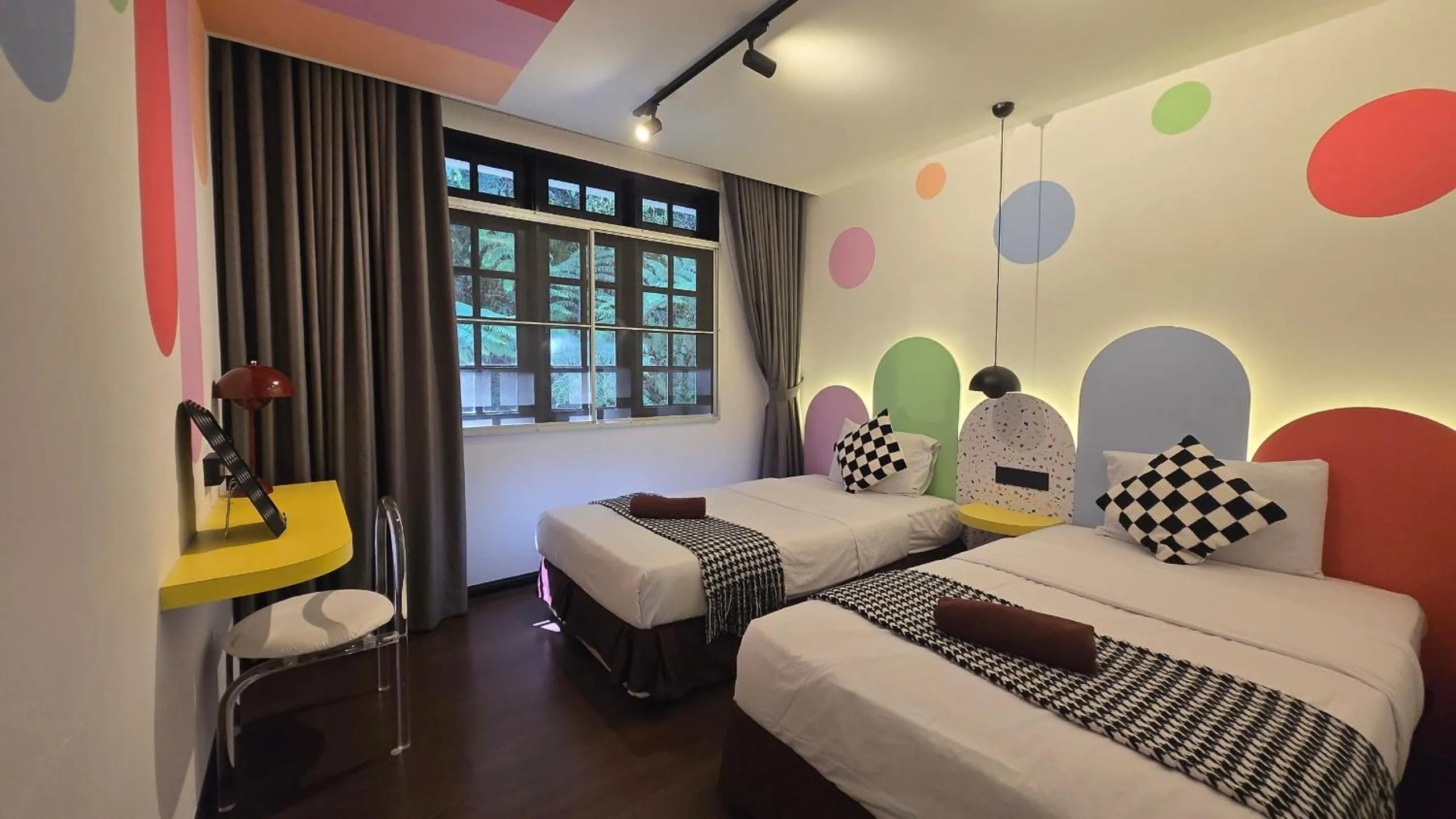 Bed in Parkland Suites