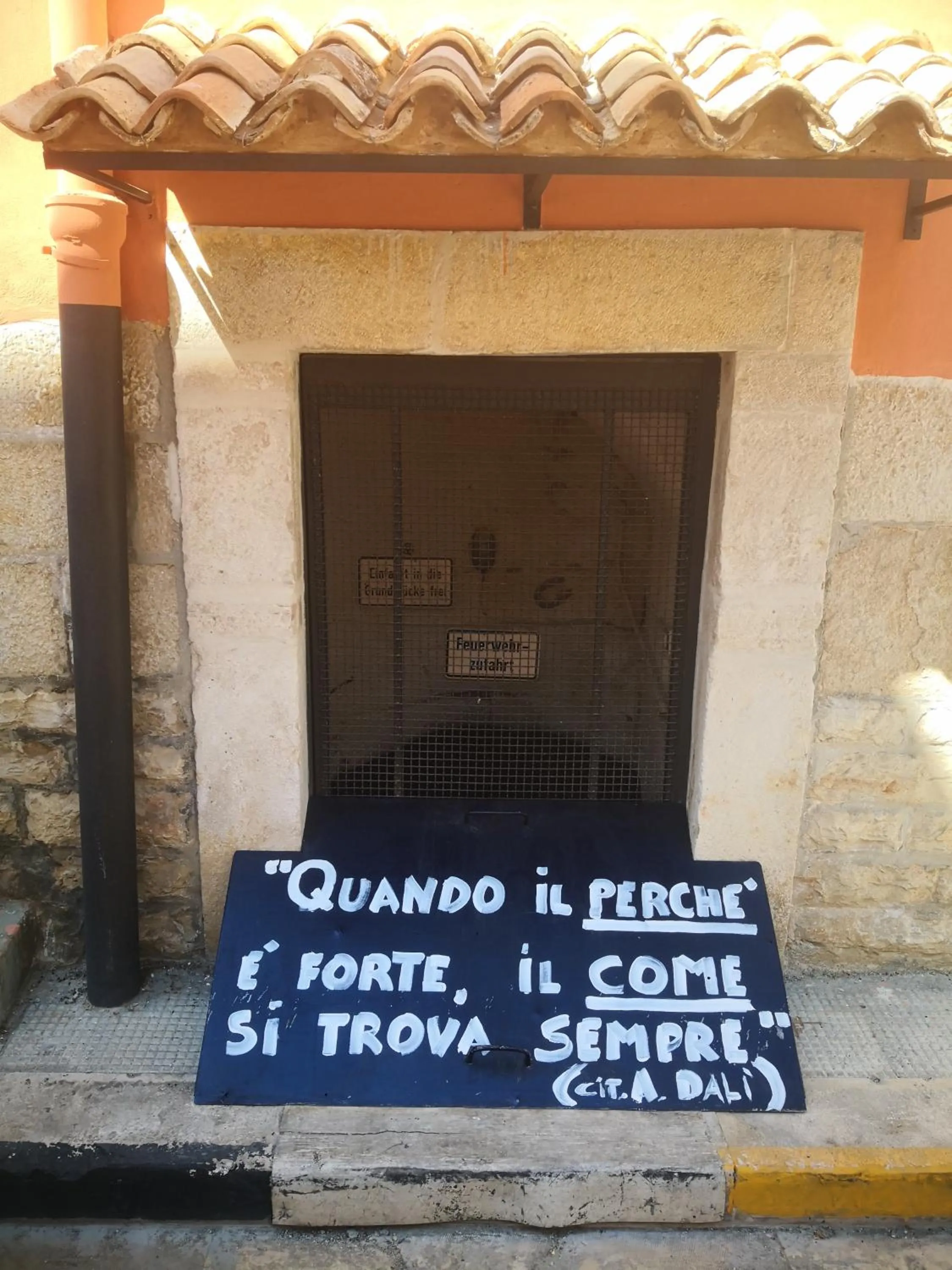 ROBERTO's Guest House