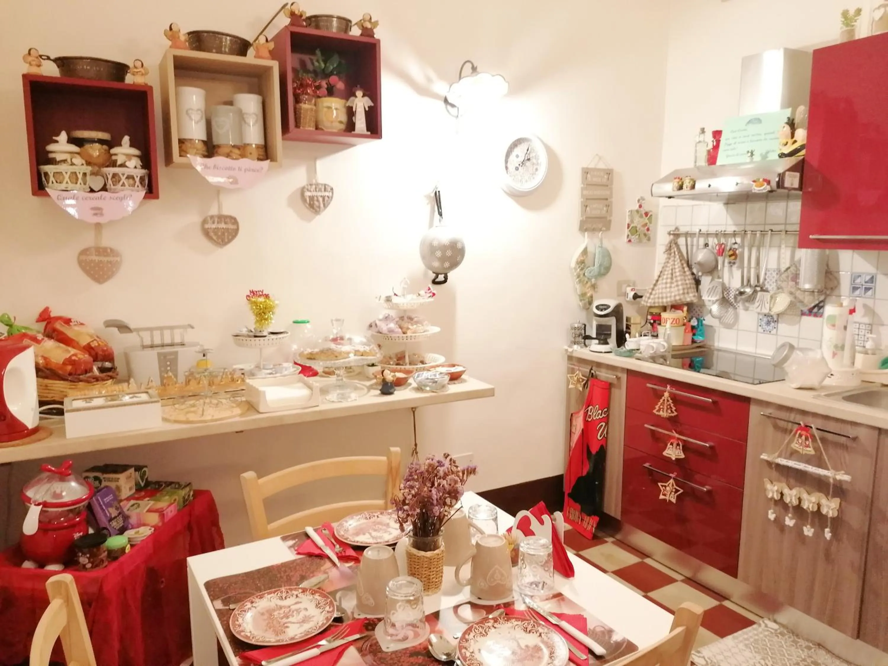 Food and drinks in Diletta Oasi