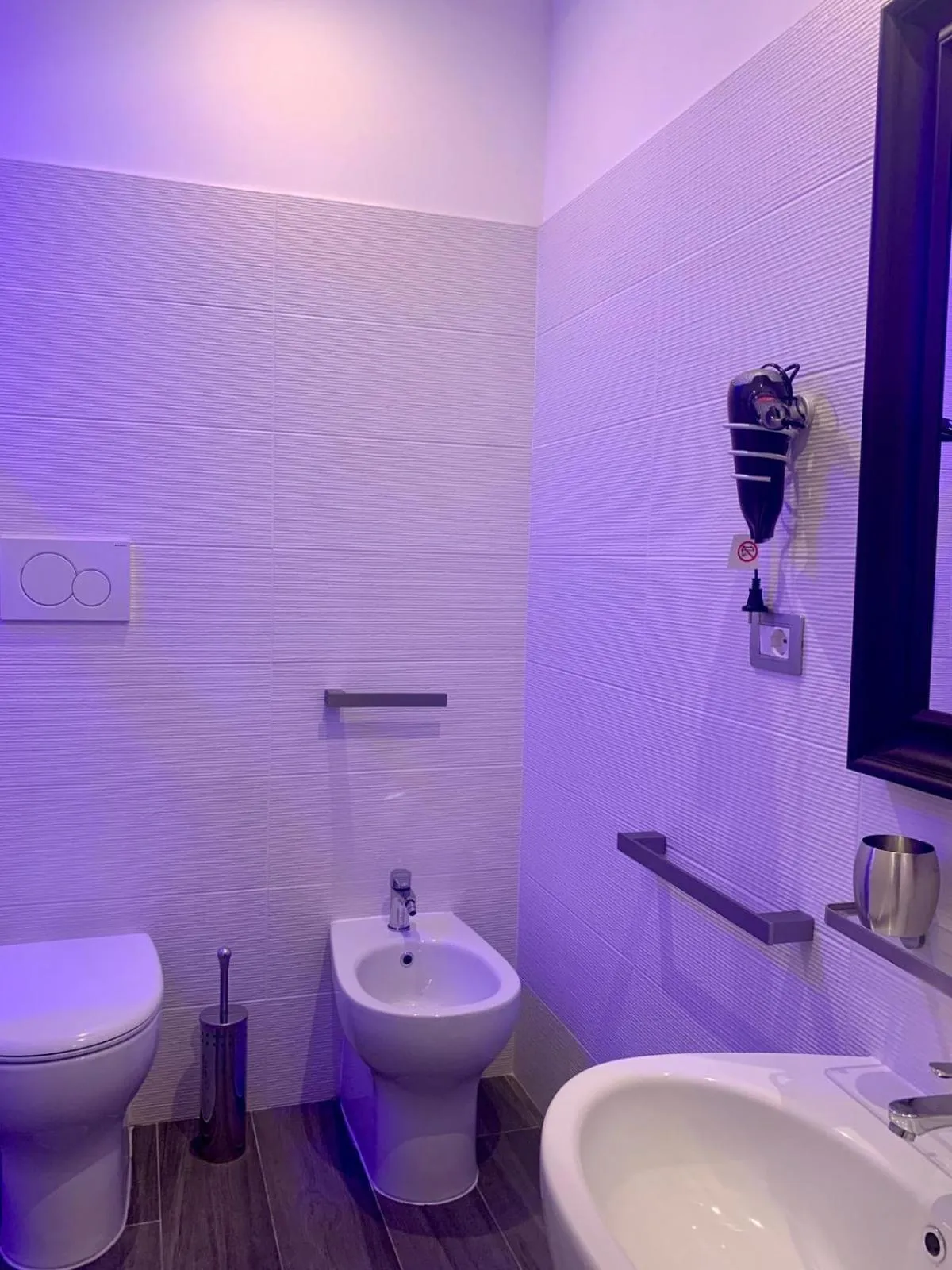 Bathroom in 4 Vatican Rooms