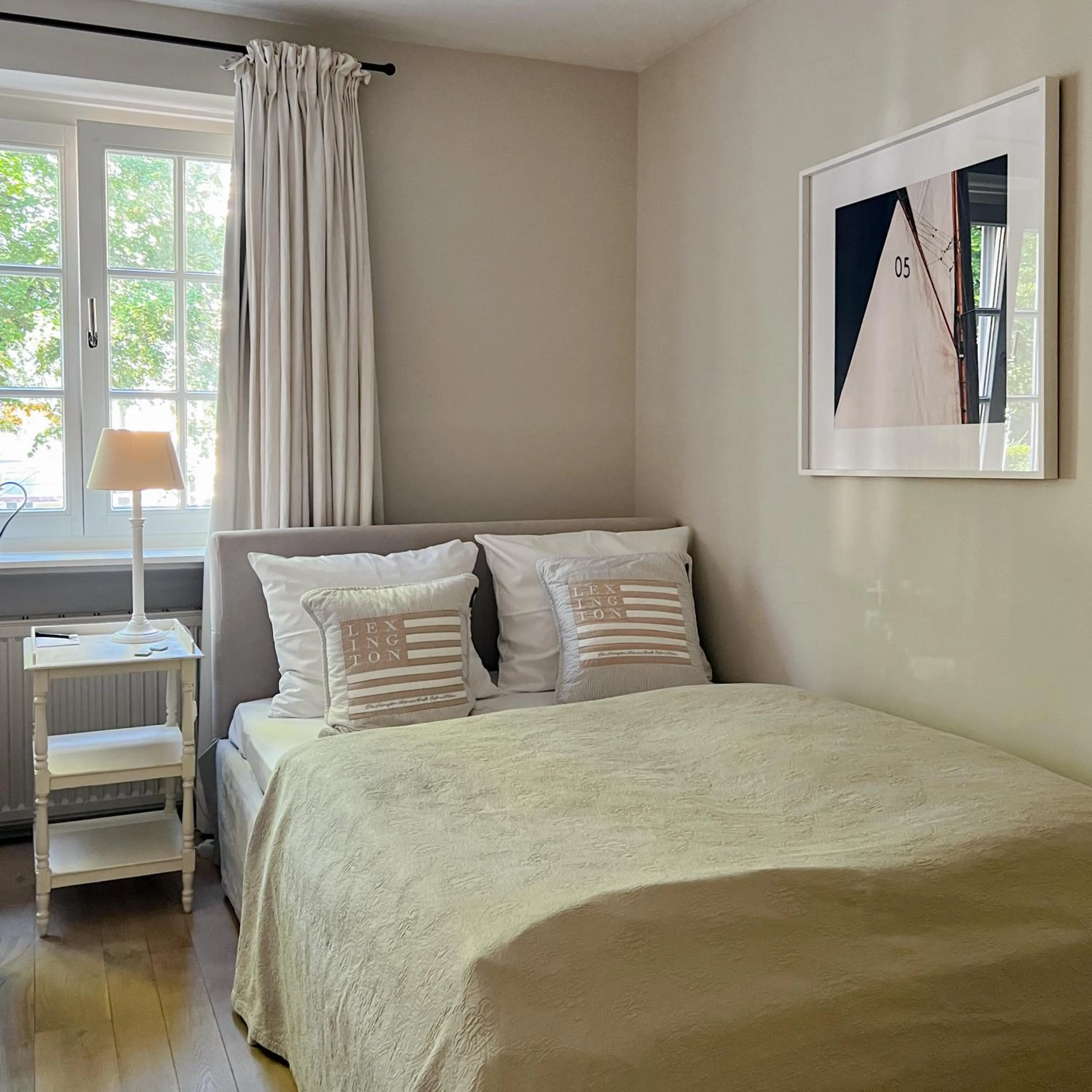 Bed in von Deska Townhouses - Ivy House