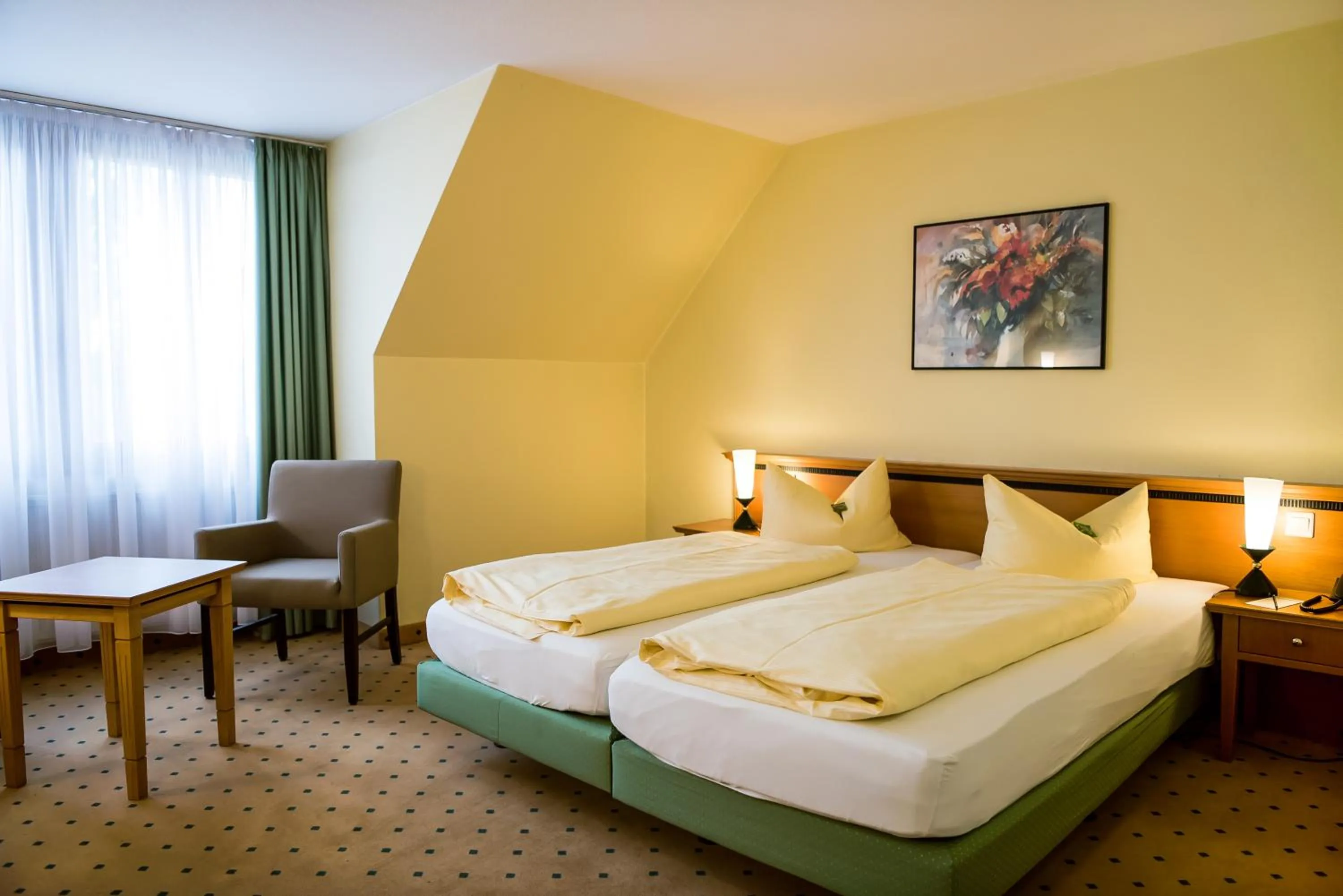 Photo of the whole room, Bed in Ringhotel Dreiländereck Zittau