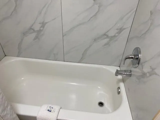 Bathroom in Texas Inn Seguin