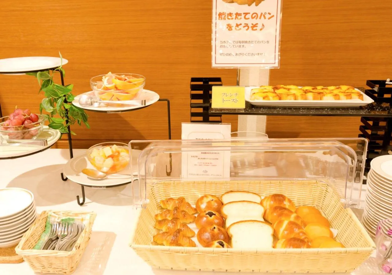 Breakfast in Grand Hotel Fujika