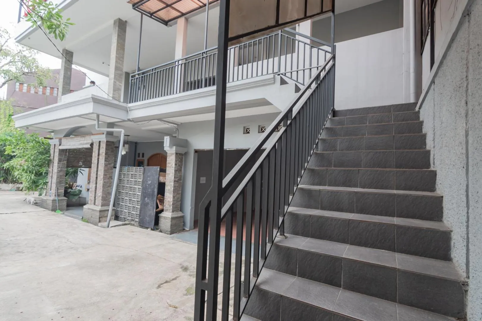 Property building in RedDoorz near Exit Toll Pasteur 4