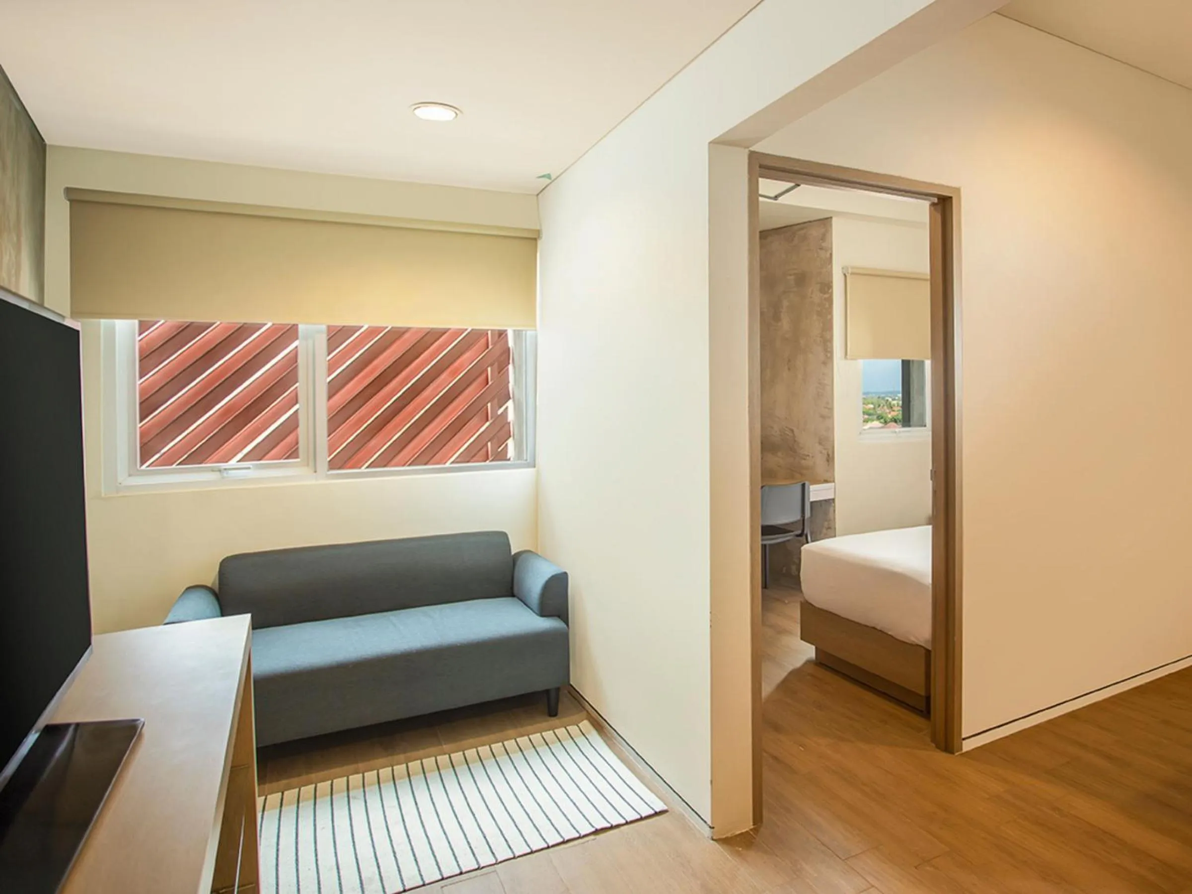 Living room, Bed in Swiss-Belexpress Cilegon