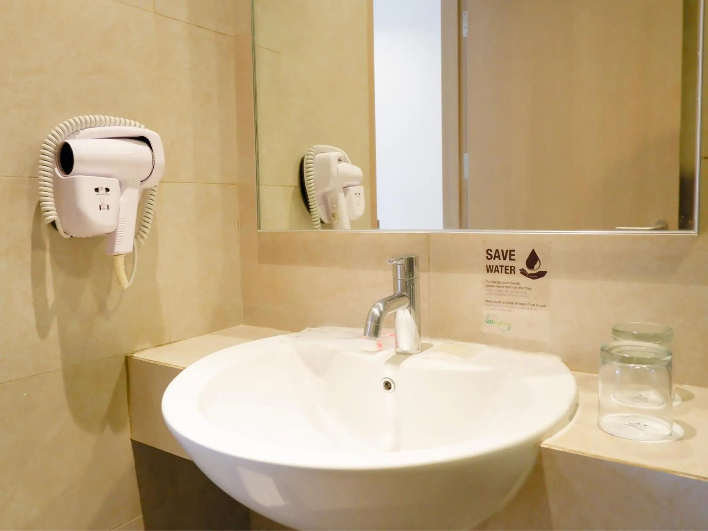 Toilet in Swiss-Belexpress Cilegon