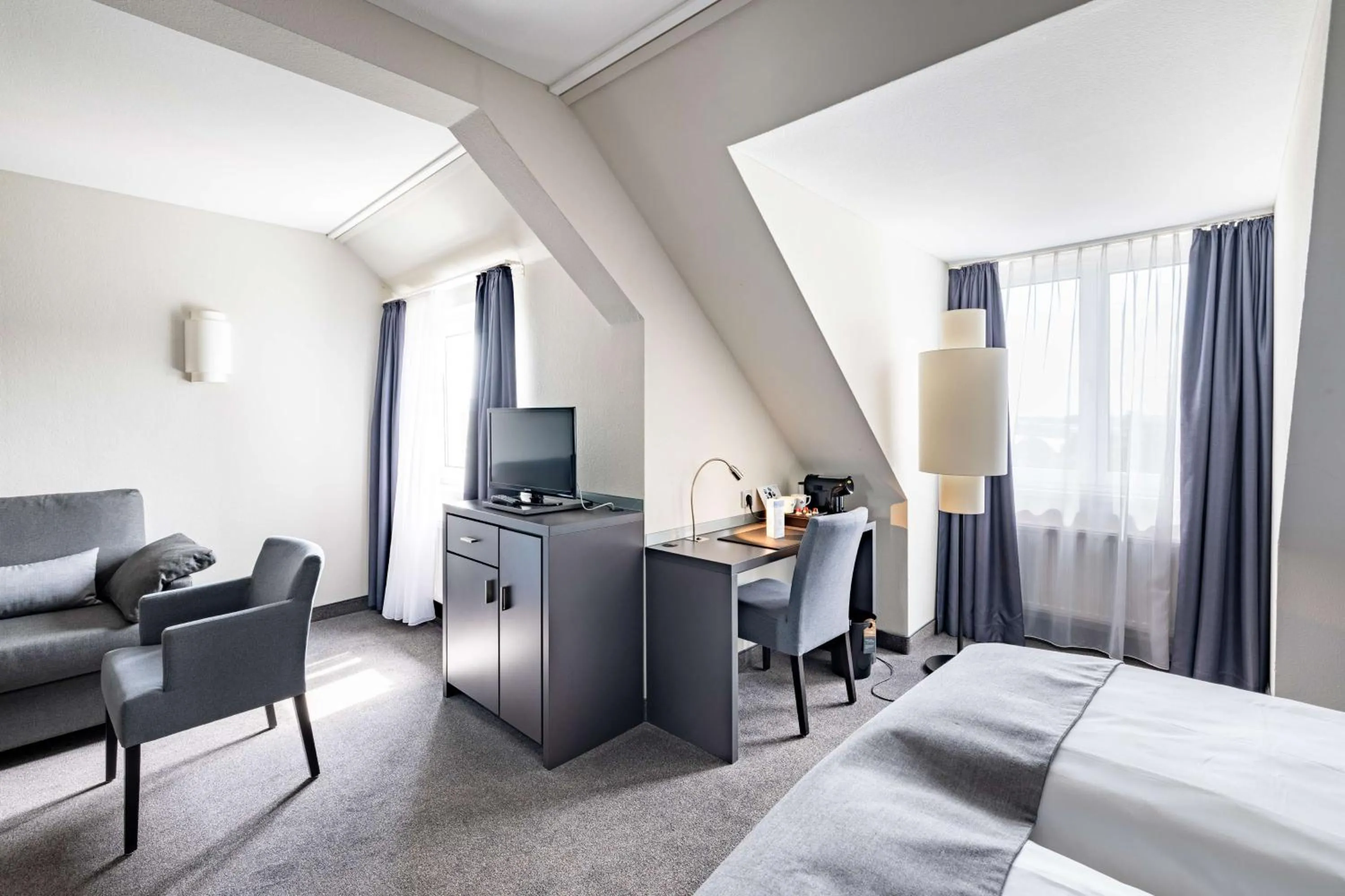 Property building, Bed in ATLANTIC Hotel Vegesack