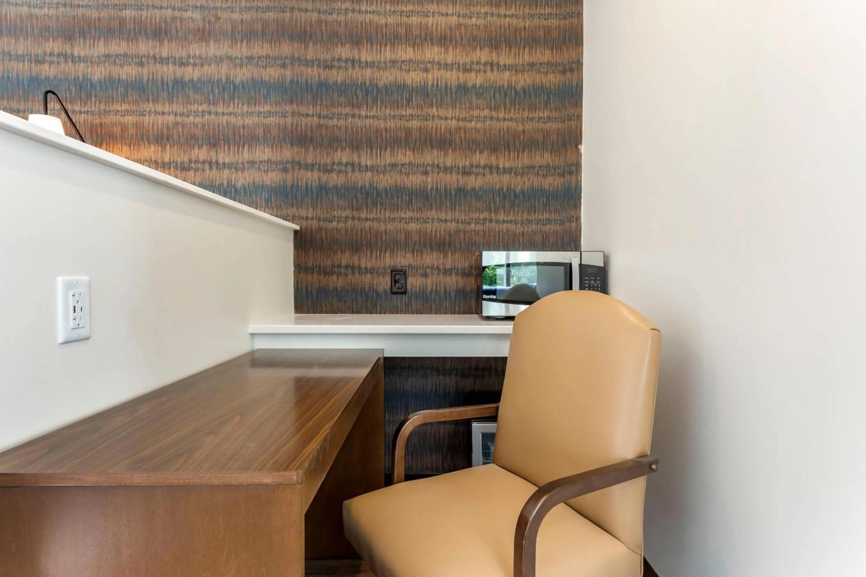 Bedroom in The Cranberry, an Ascend Collection Hotel