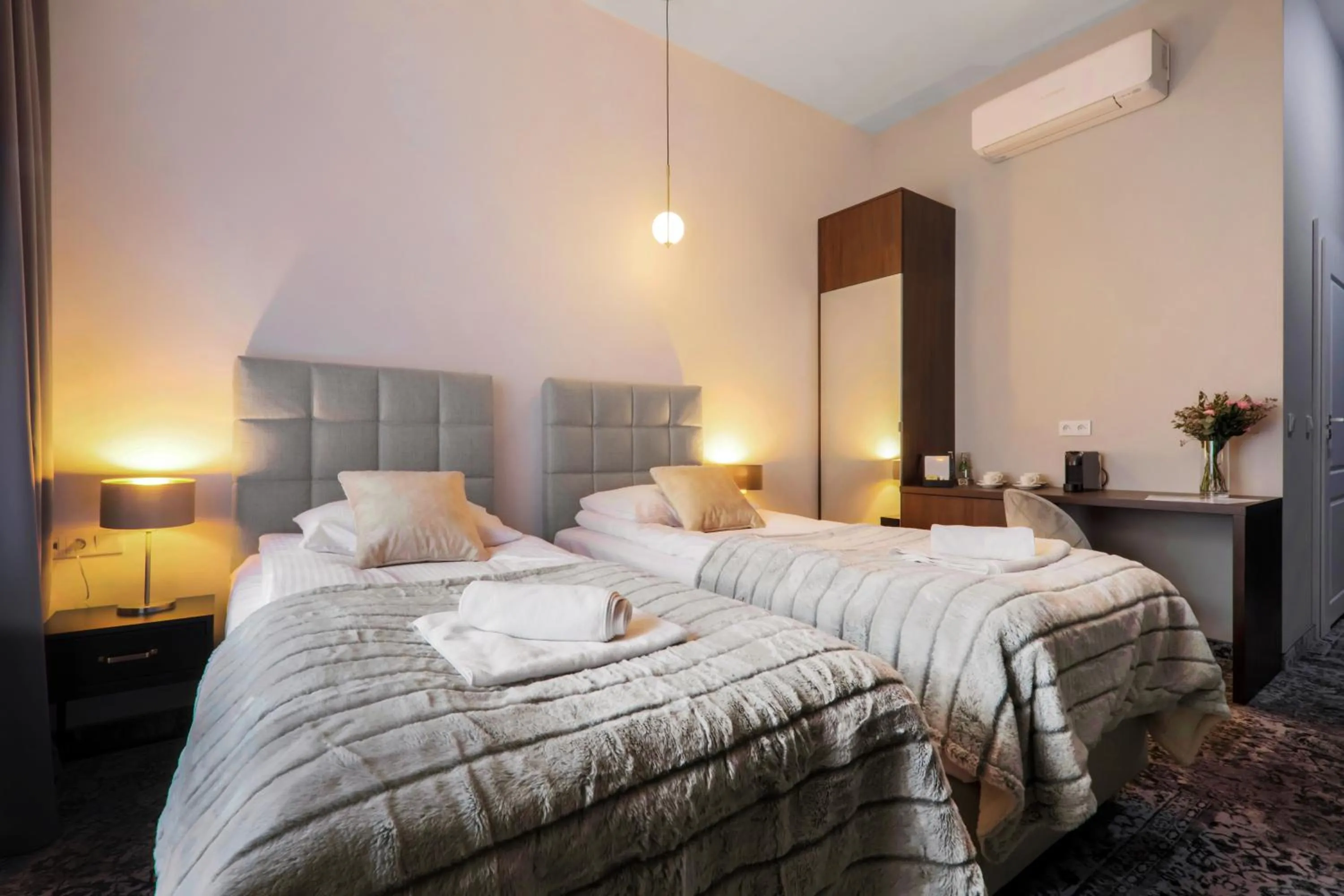 Double or Twin Room in Aparthotel Cracovia Residence