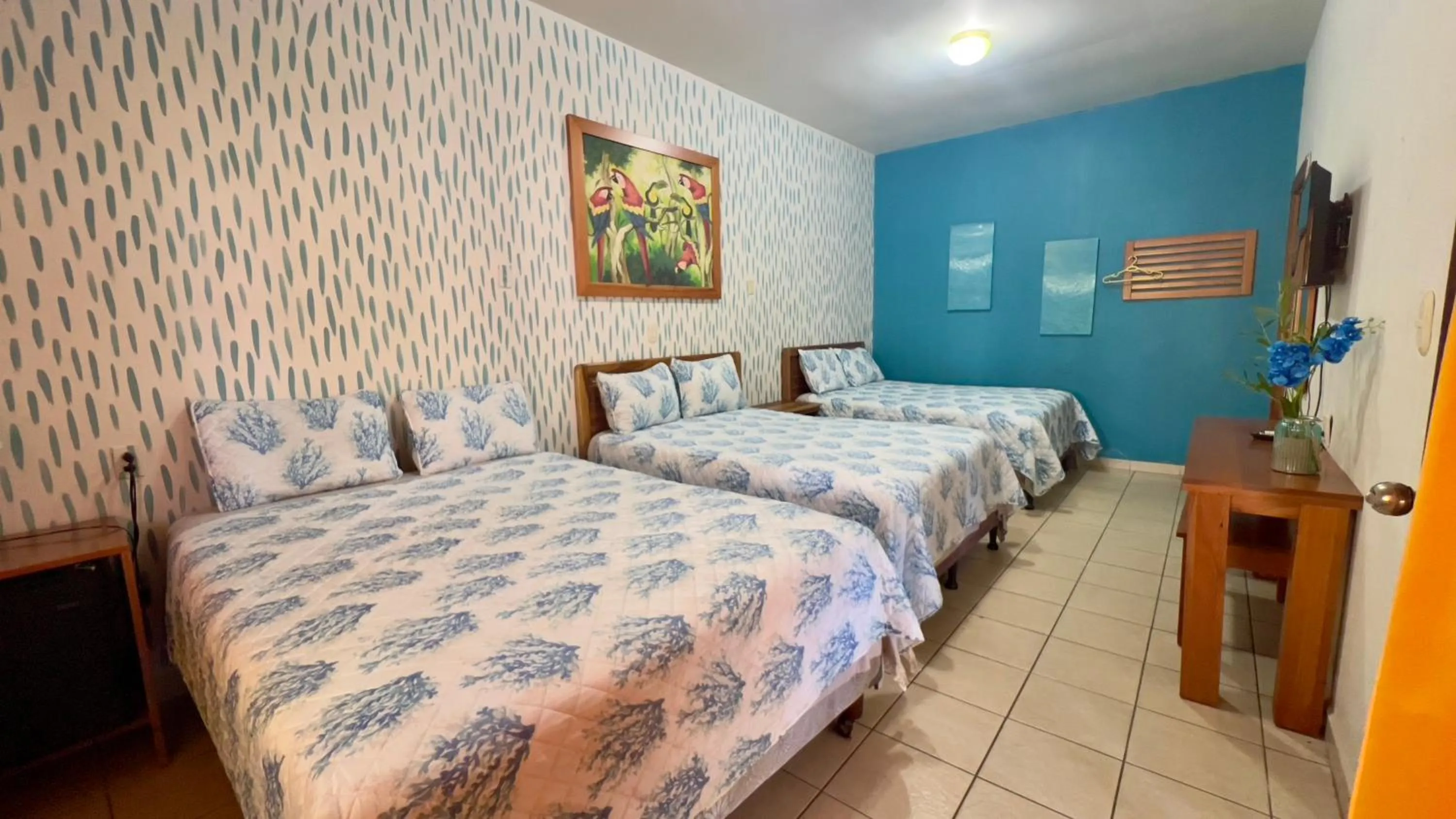 Photo of the whole room, Bed in Hotel Palmazul - Viña del Mar