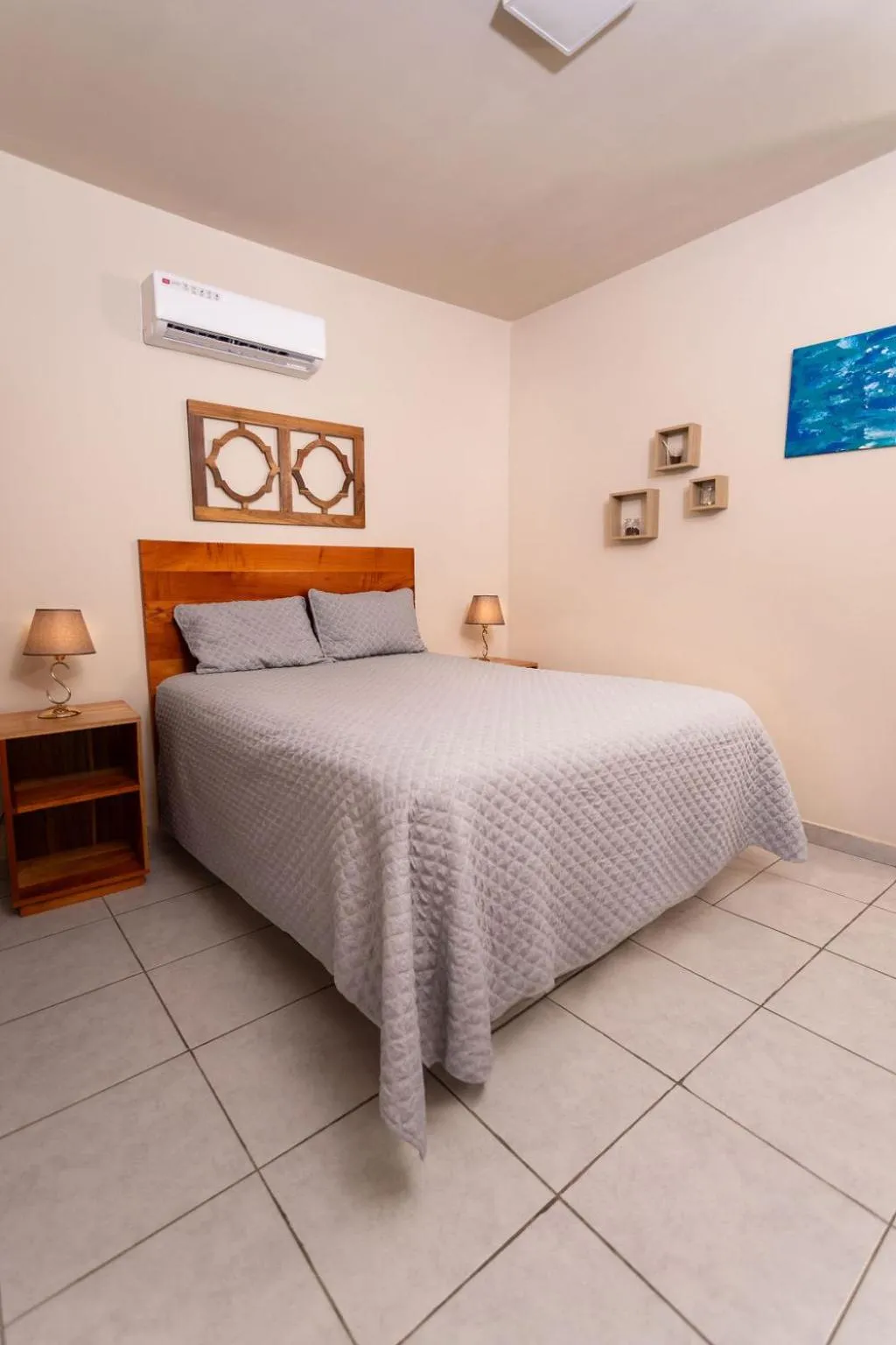 Photo of the whole room, Bed in Hotel Palmazul - Viña del Mar