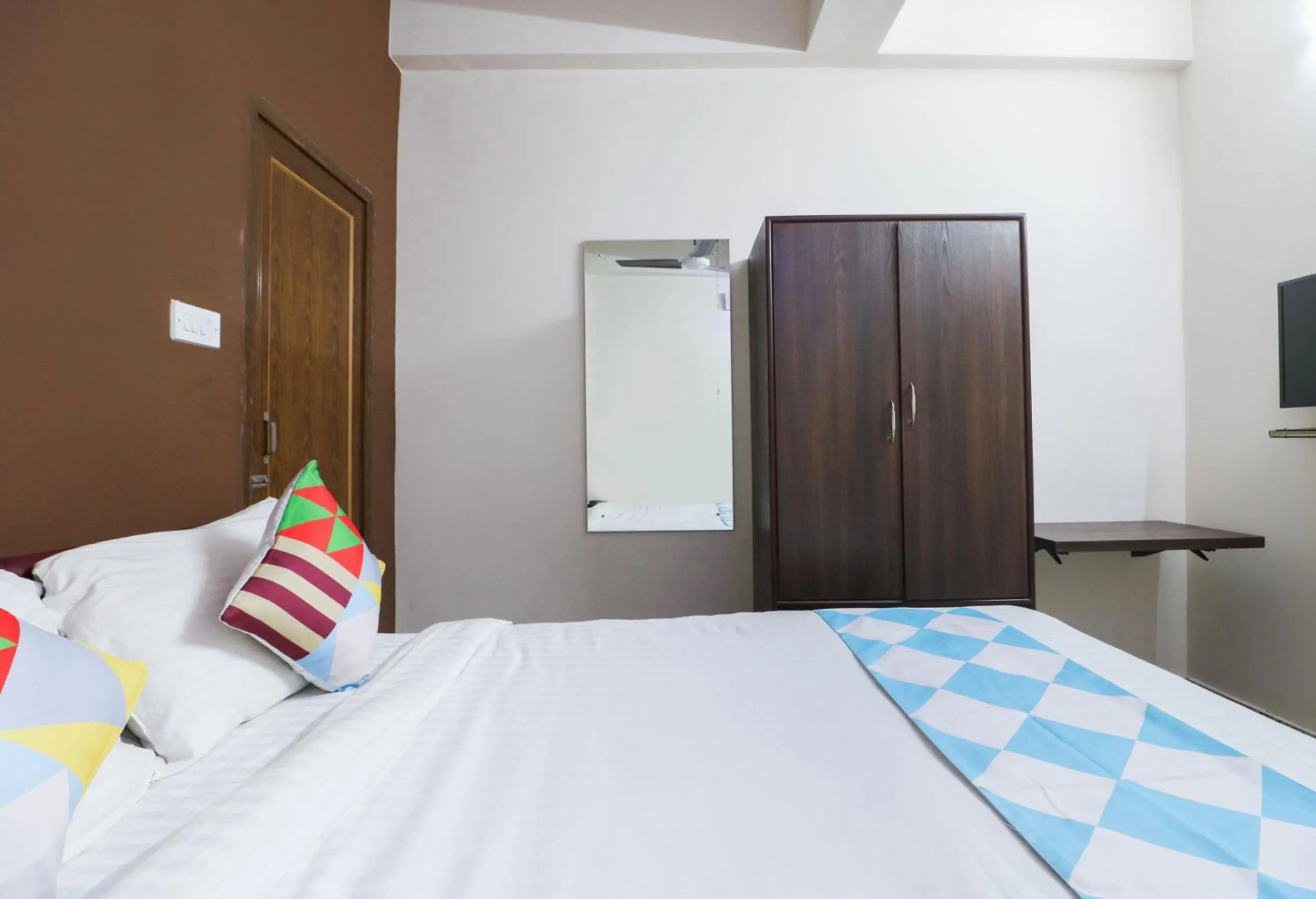 Bedroom, Bed in Super Hotel O Adri Hotels