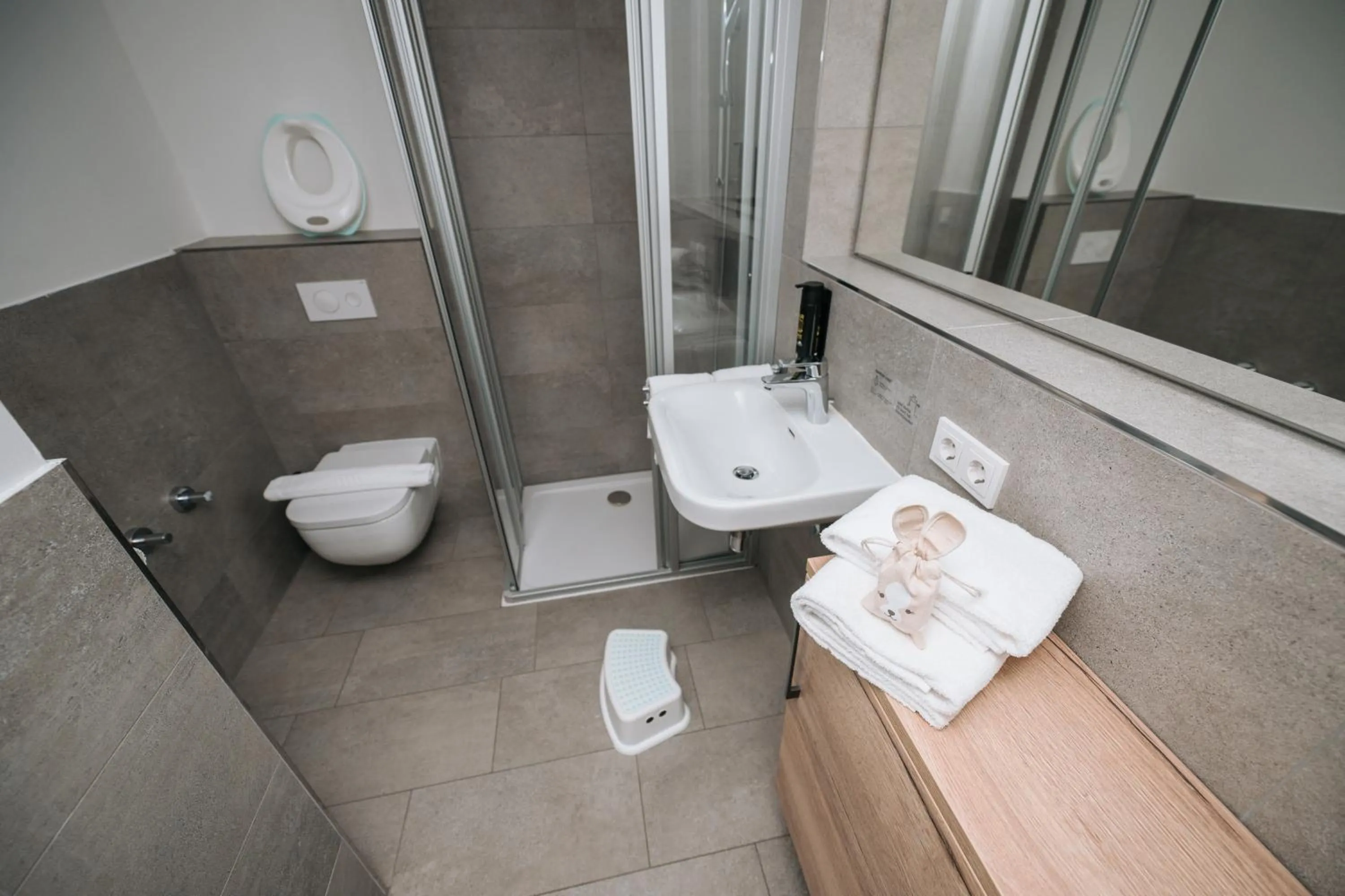 Bathroom in Coffee Fellows Hotel & Longstay