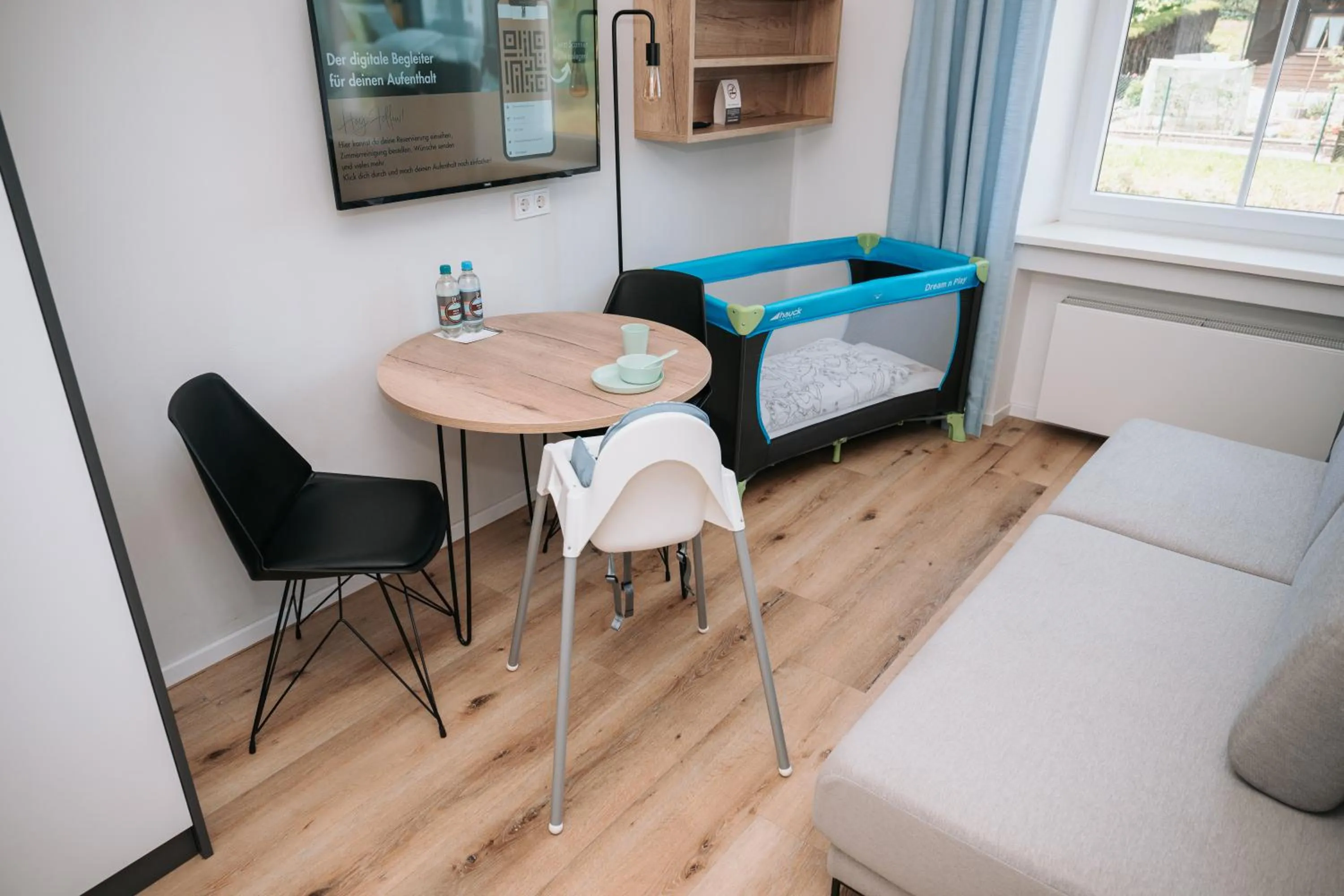 Photo of the whole room in Coffee Fellows Hotel & Longstay